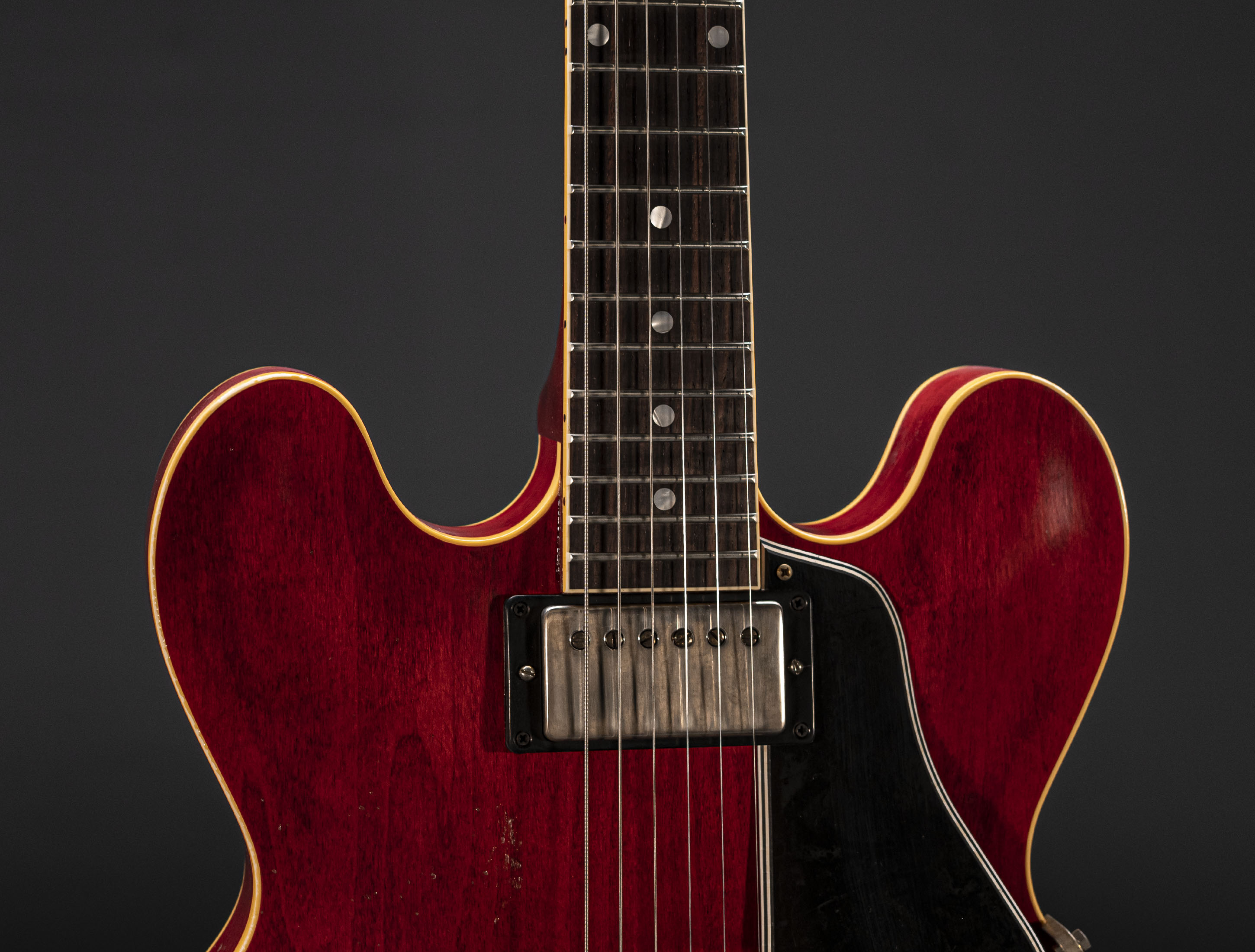 a128128-Gibson-1961-ES-335-Heavy-Aged-Murphy-Lab-Sixties-Cherry a128128-gibson-1961-es-335-heavy-aged-murphy-lab-sixties-cherry