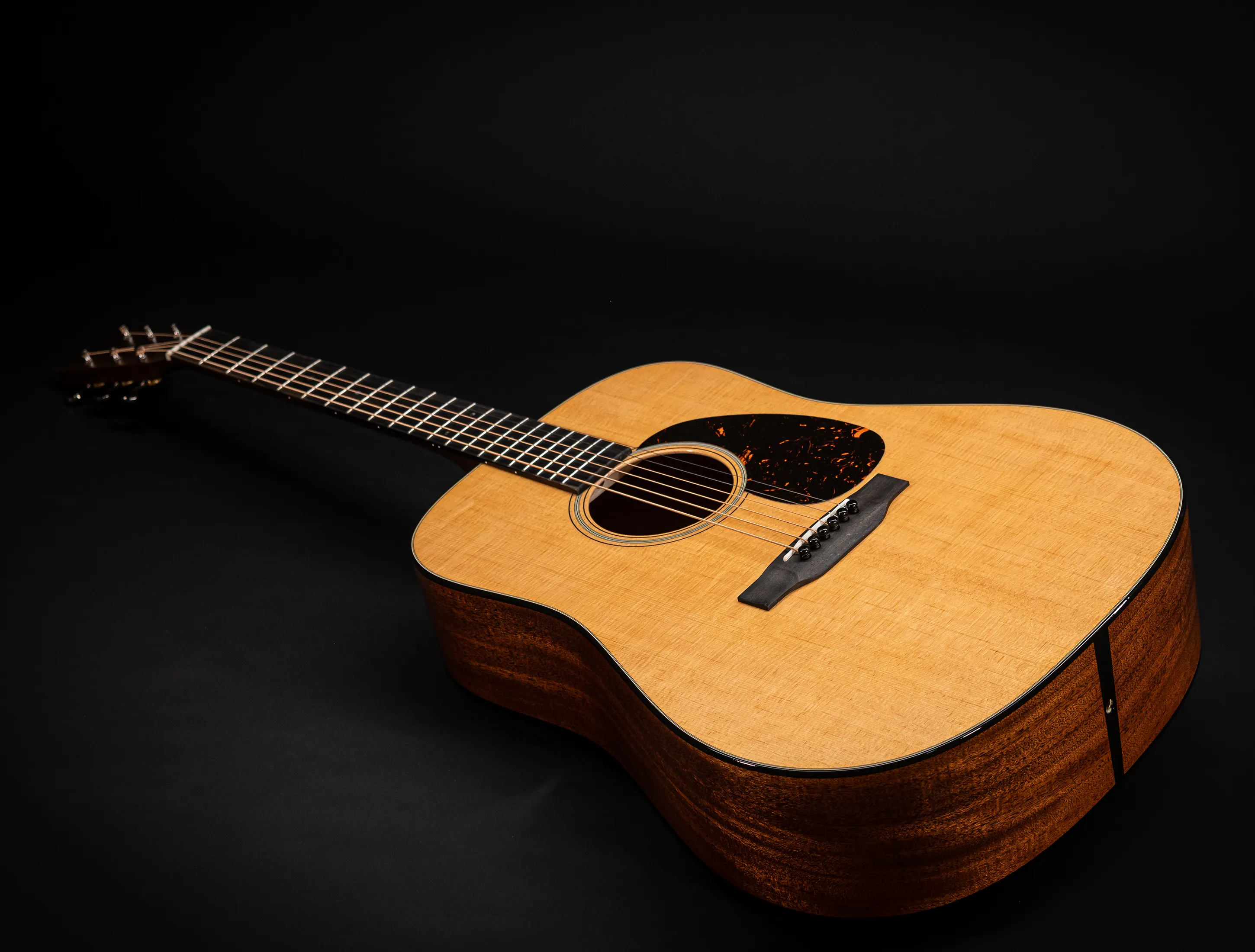 a172478 Martin D-18 Standard Refresh NEW 2025 Musikhaus-Hermann