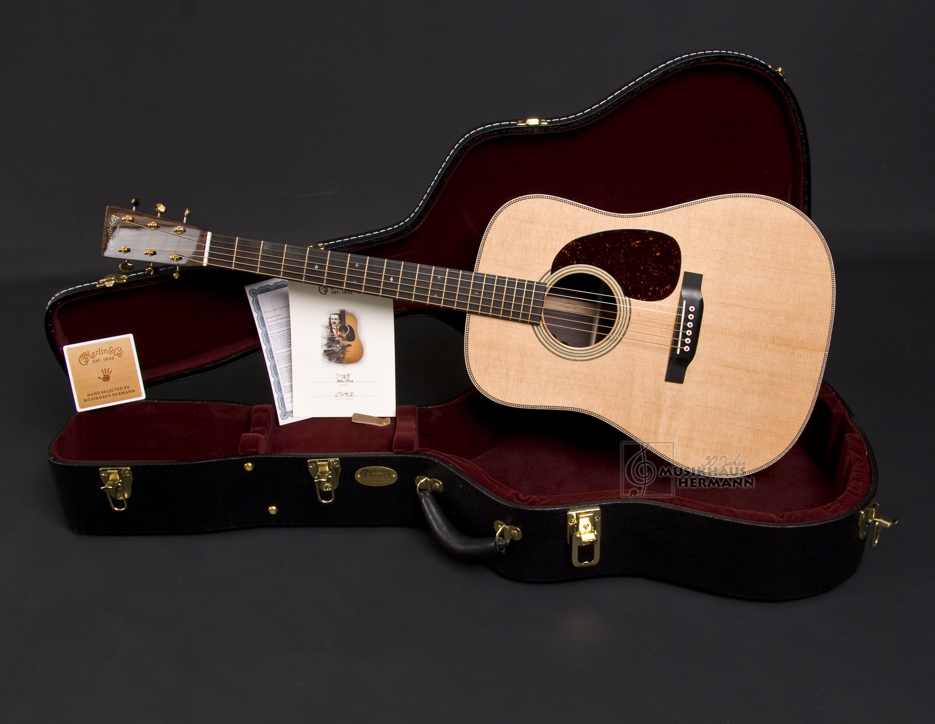Martin D-28E Modern Deluxe mit Tonabnehmer Martin D-28E Modern Deluxe mit Tonabnehmer