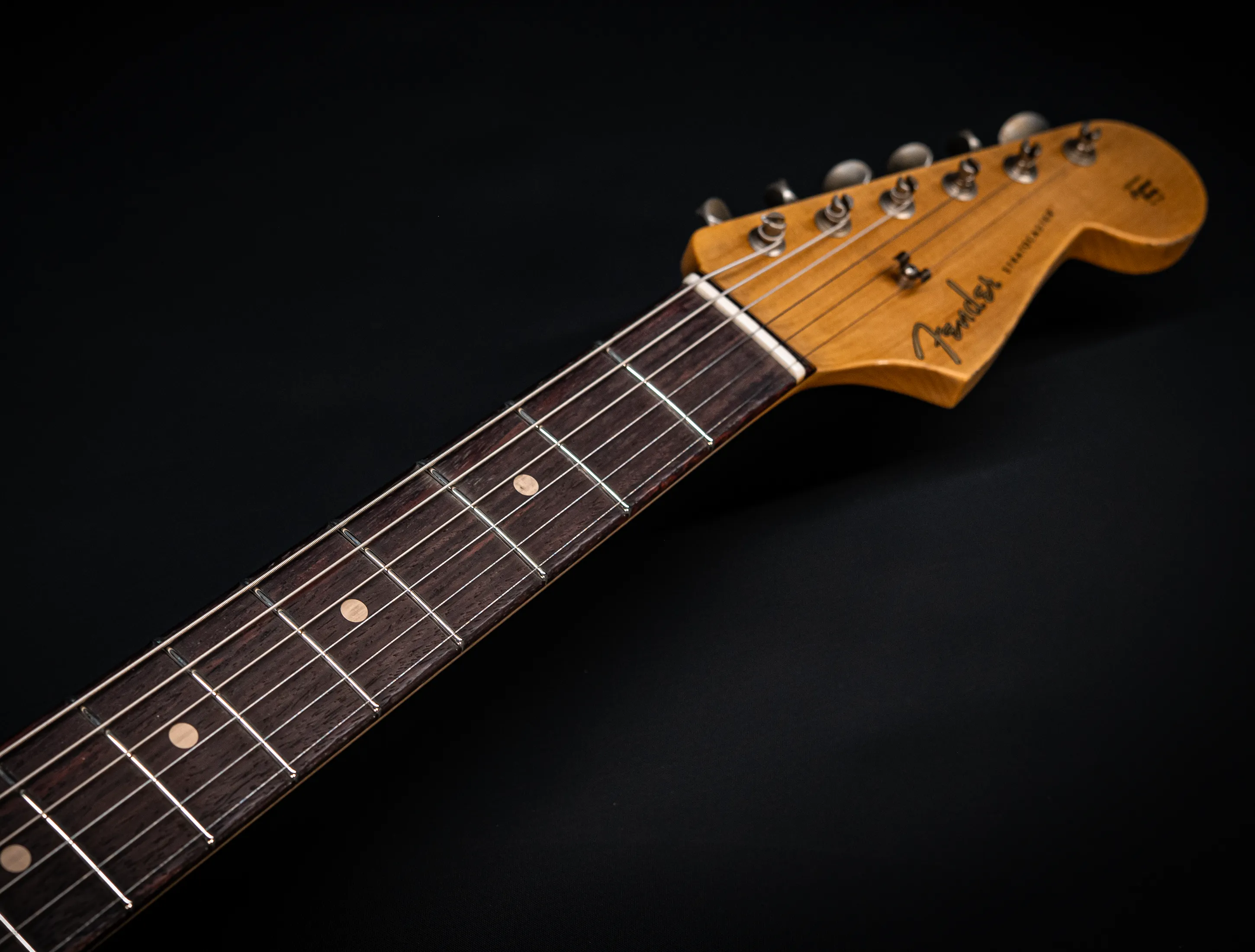 a172966Fender MBD Limited 1963 Hardtail Stratocaster Heavy Relic - Black Muikhaus-Hermann