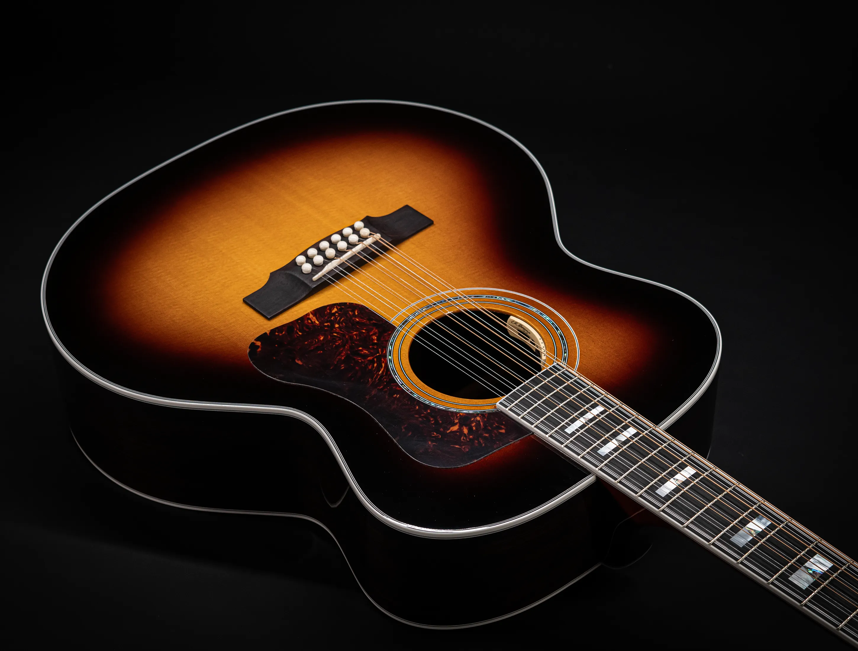 a175750-Guild-F-512E-ATB-Antique-Sunburst-L.R.Baggs-12-Saitig-USA-Musikhaus-Hermann-