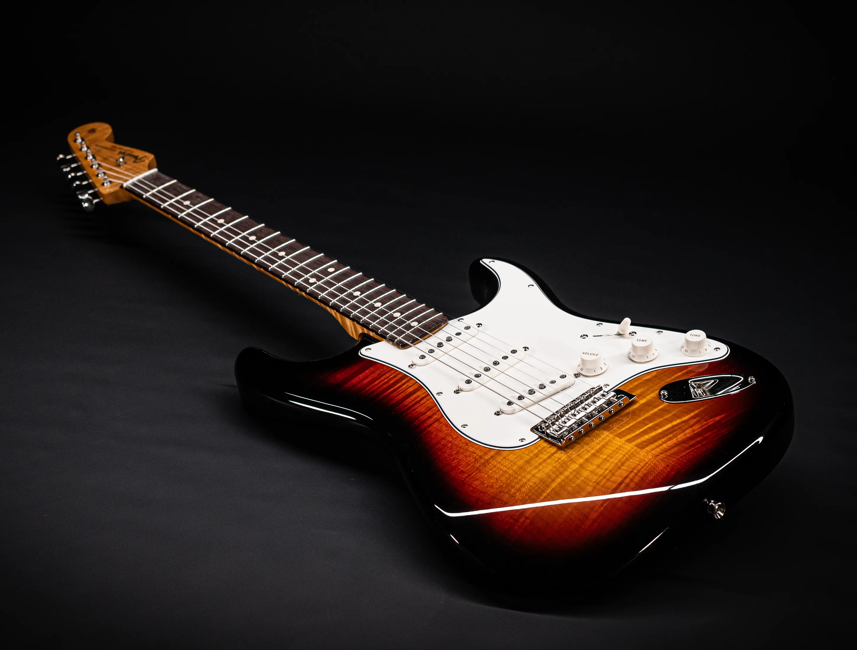 Fender MBD 1963 Stratocaster Prestige GLOSS NOS Flame Top - Sunburst