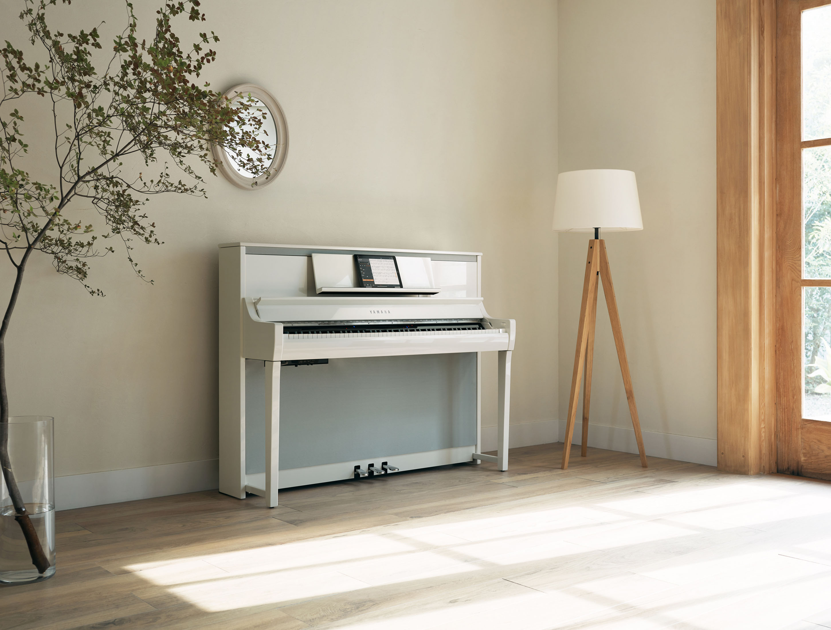 Show gallery (4 images) yamaha-csp295pwh-ls-mh-001