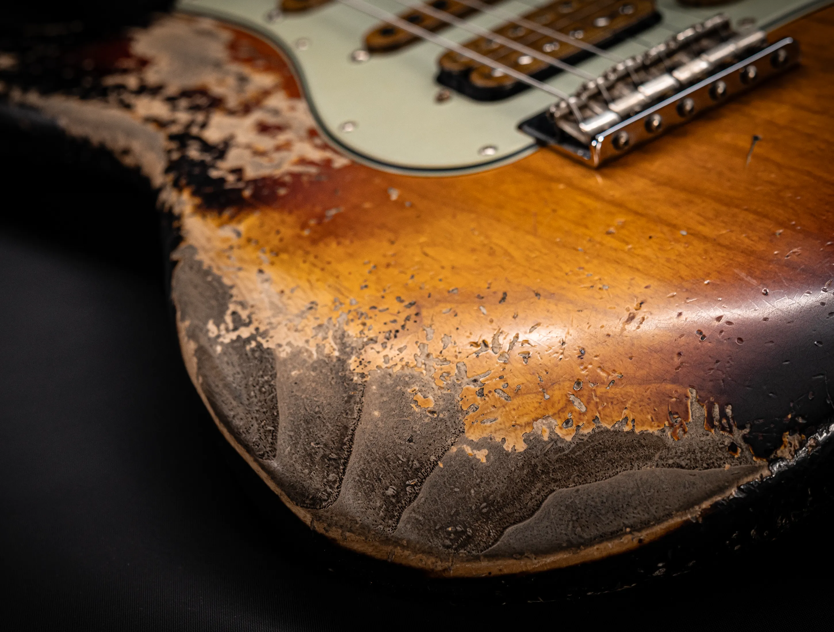 Fender MBD II 1962 Humbucker Hardtail Stratocaster MIDAS Super Heavy Relic - ASH Body Sunburst