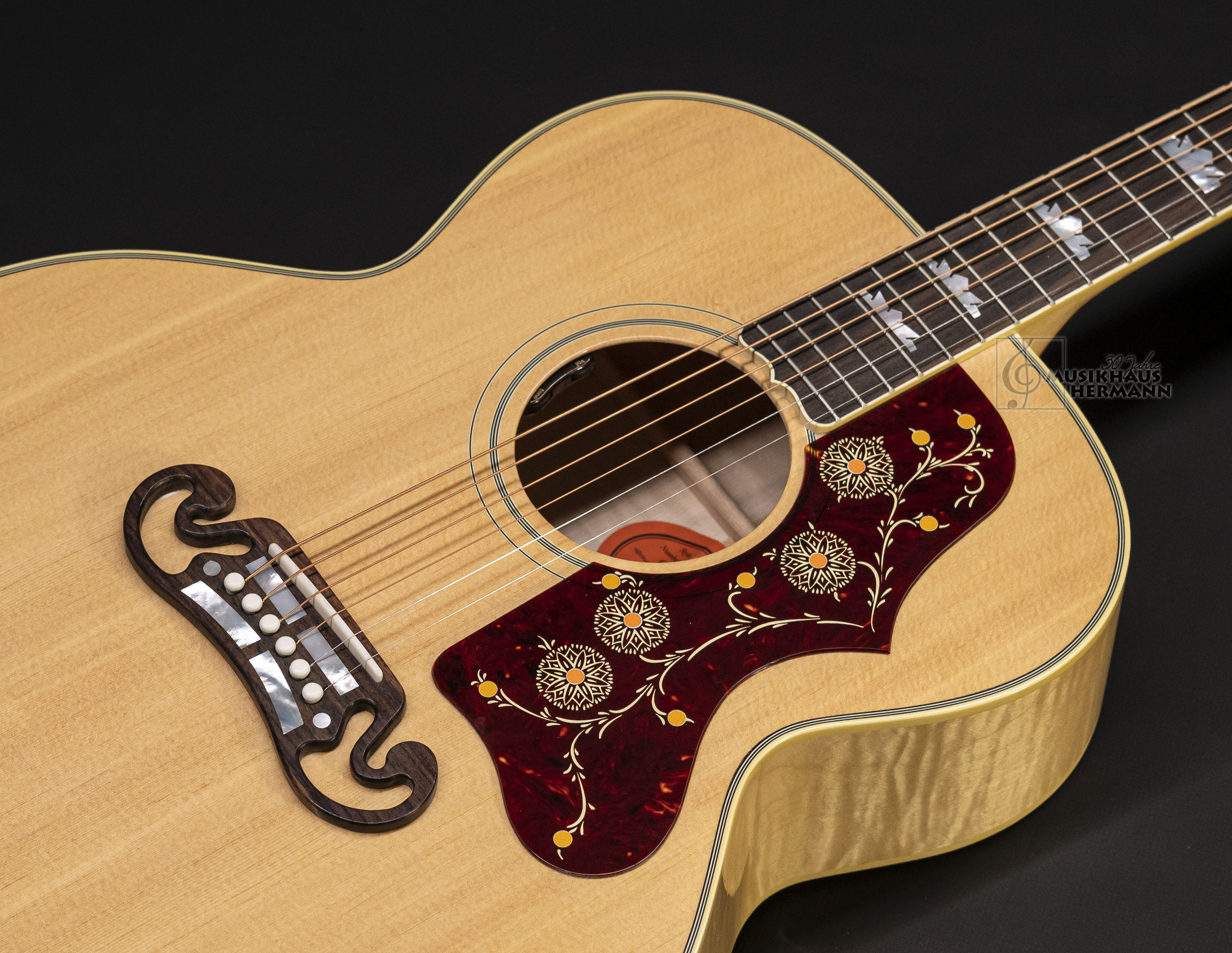 Show gallery (15 images) a8-6856-gibson-sj-200-original-an-antique-natural