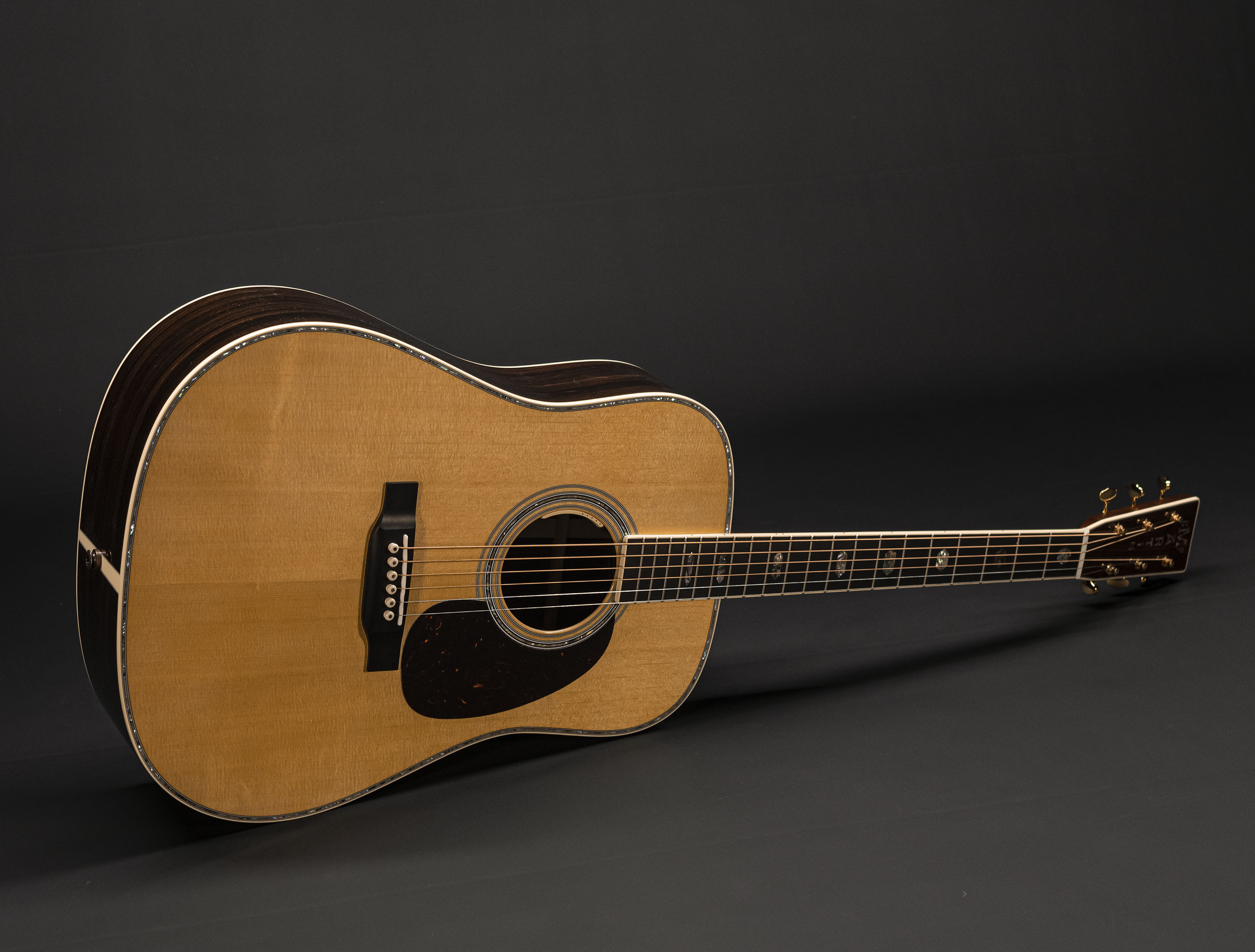 Show gallery (24 images) a120261