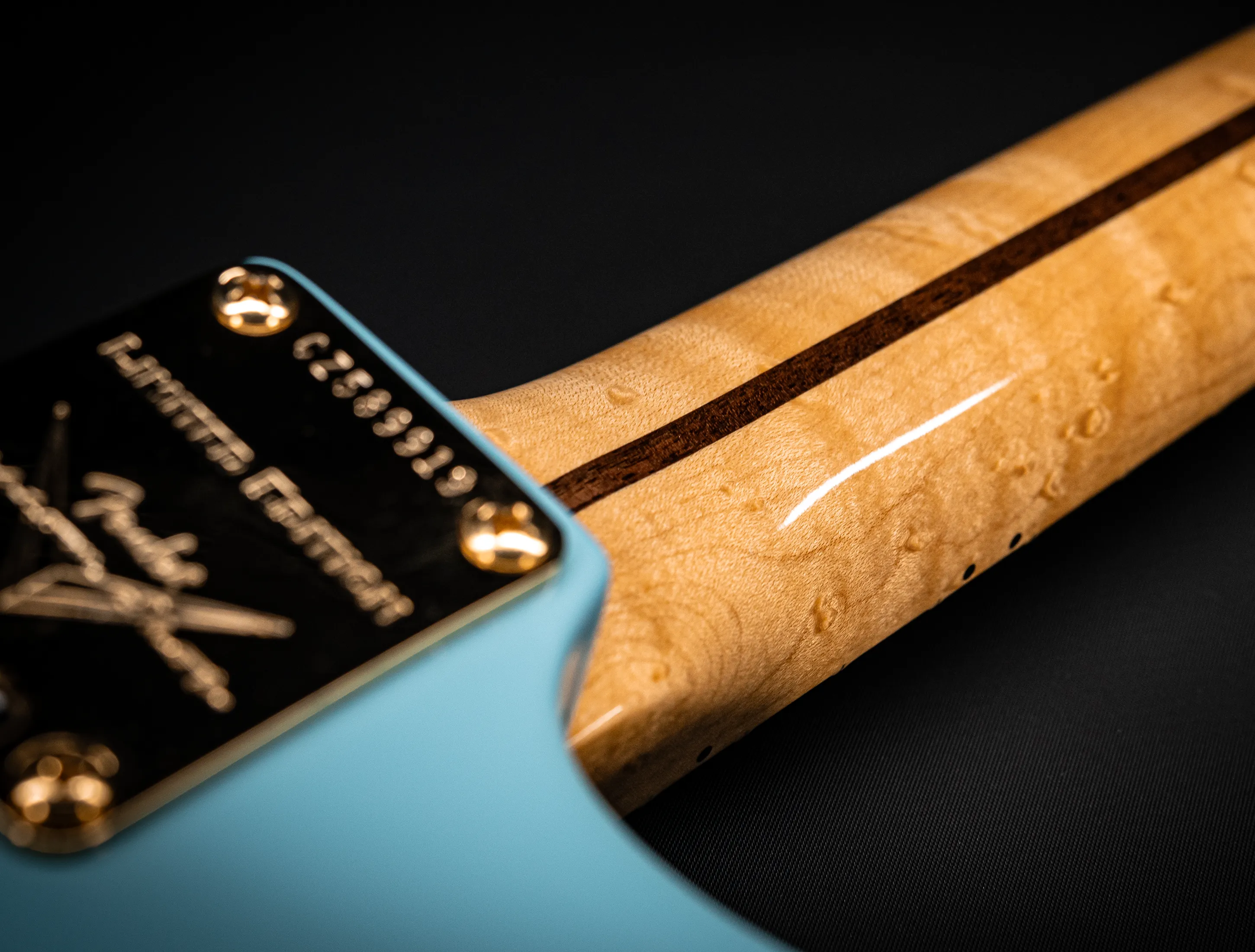 Fender 1959 Limited Stratocaster NOS Birdseye Neck Gold Hardware - Daphne Blue
