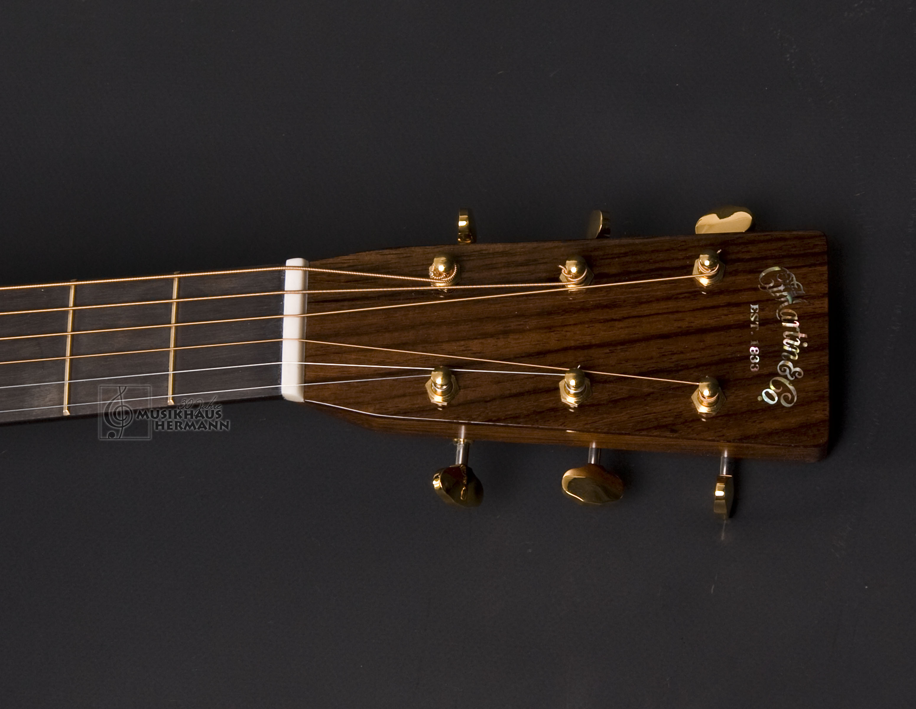 Show gallery (14 images) a7-9080 martin-d-28-e-modern-deluxe-mit-tonabnehmer