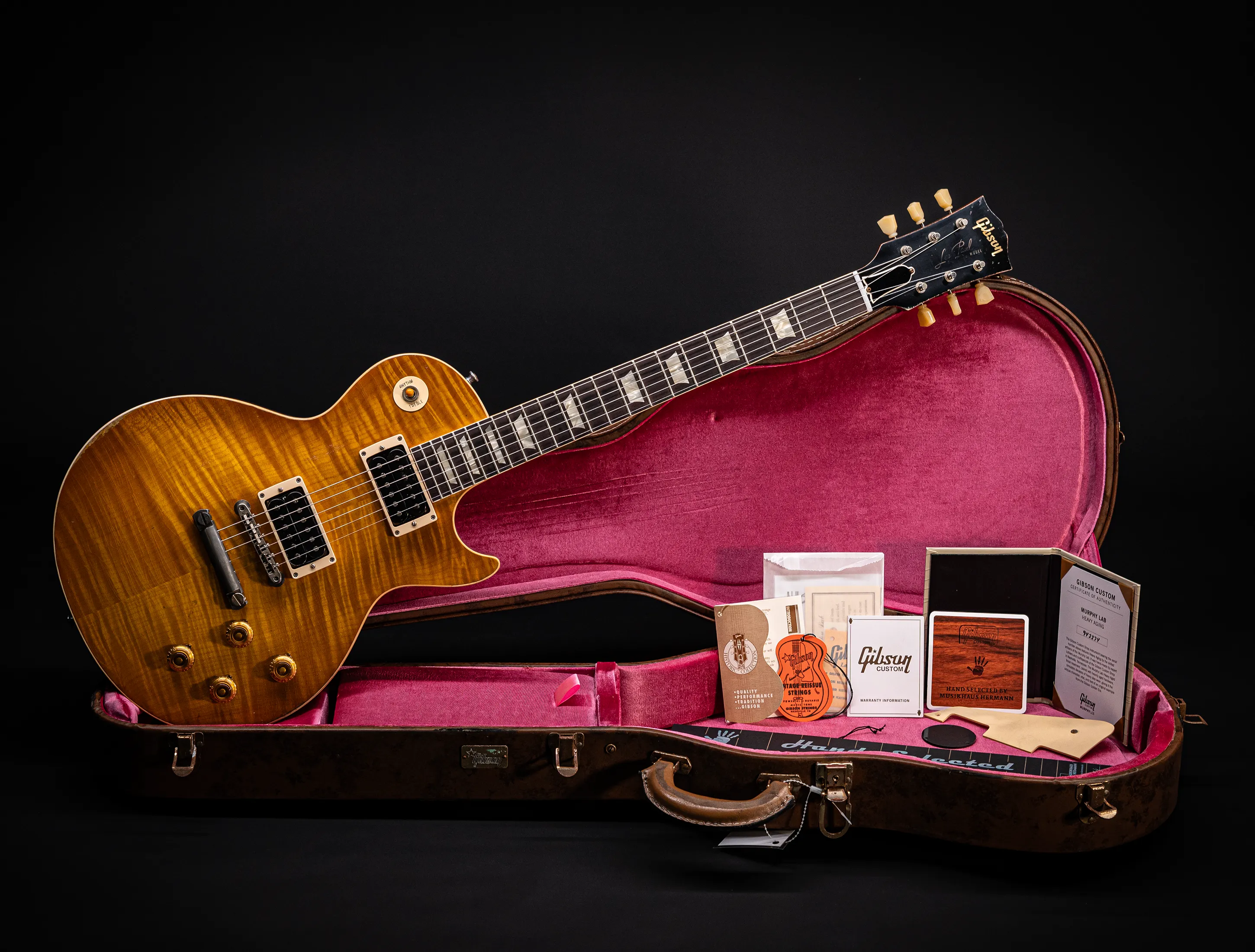 Show gallery (36 images) a163115 Gibson Les Paul 1959 Double Black Murphy LAB R9 Authentic Heavy Aged - Butterscotch