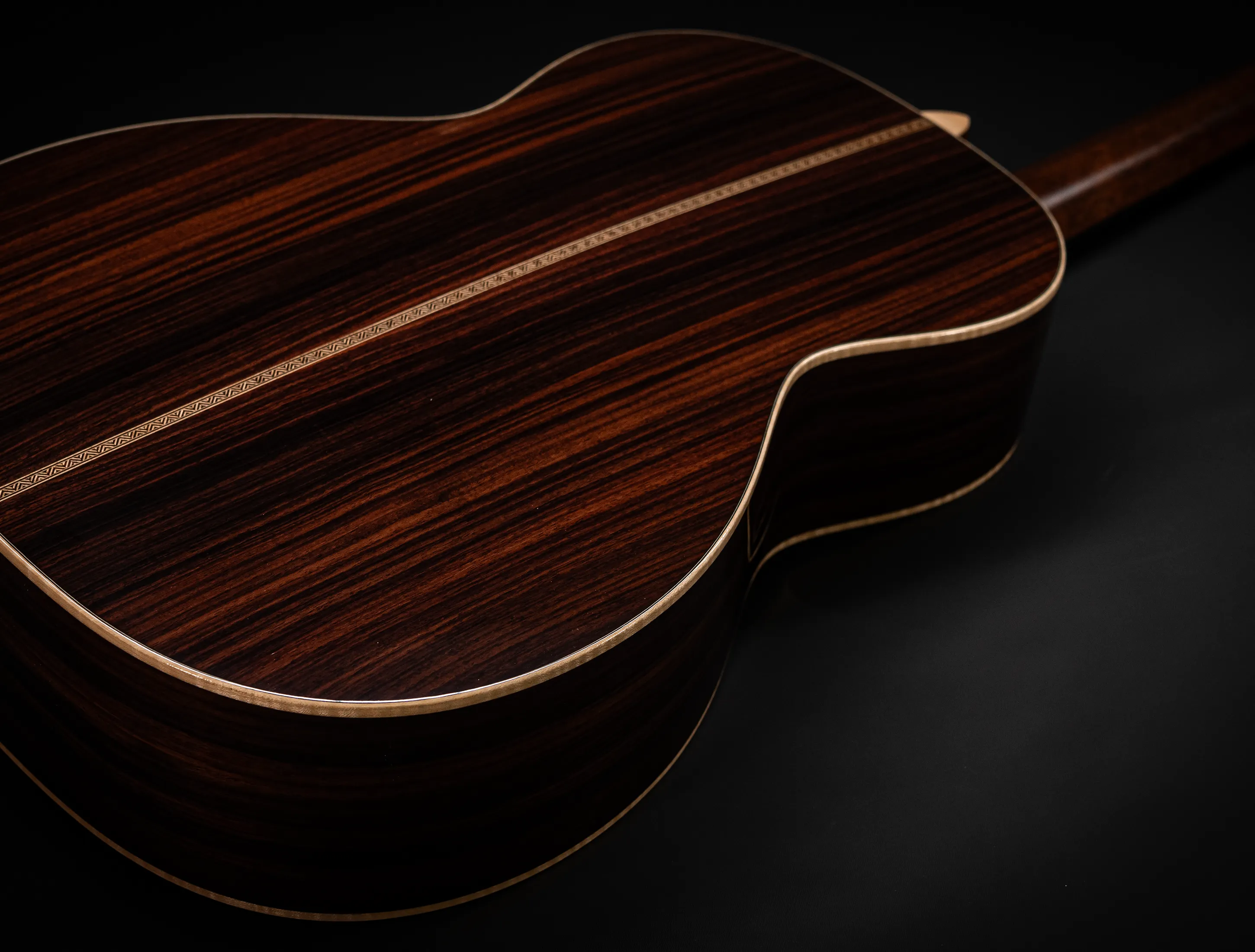 Show gallery (31 images) a170905 Martin 012-28 12-Fret Modern Deluxe Musikhaus-Hermann