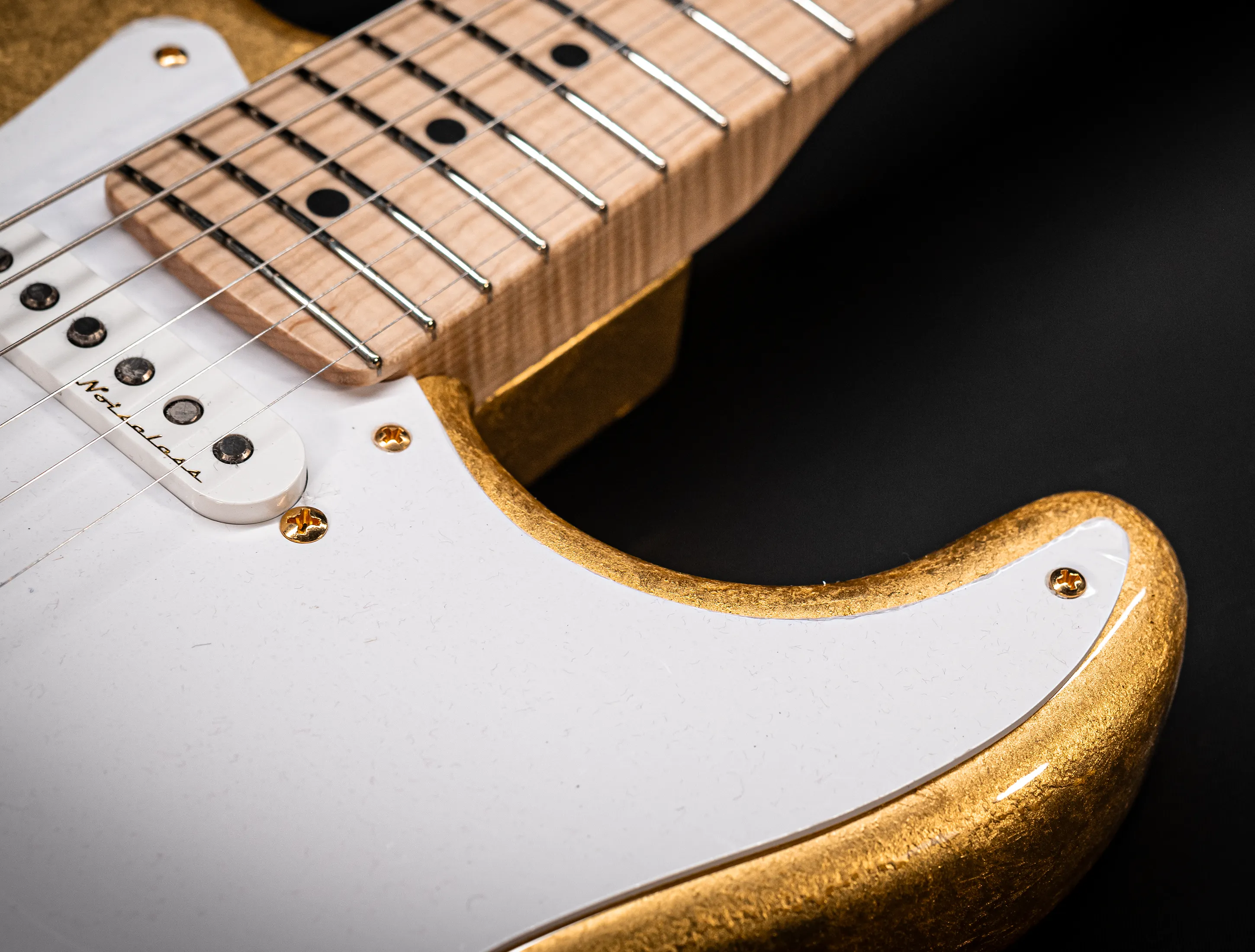 a165166 Fender Masterbuilt Todd Krause GOLD LEAF Eric Clapton Stratocaster - 24 Karat Gold