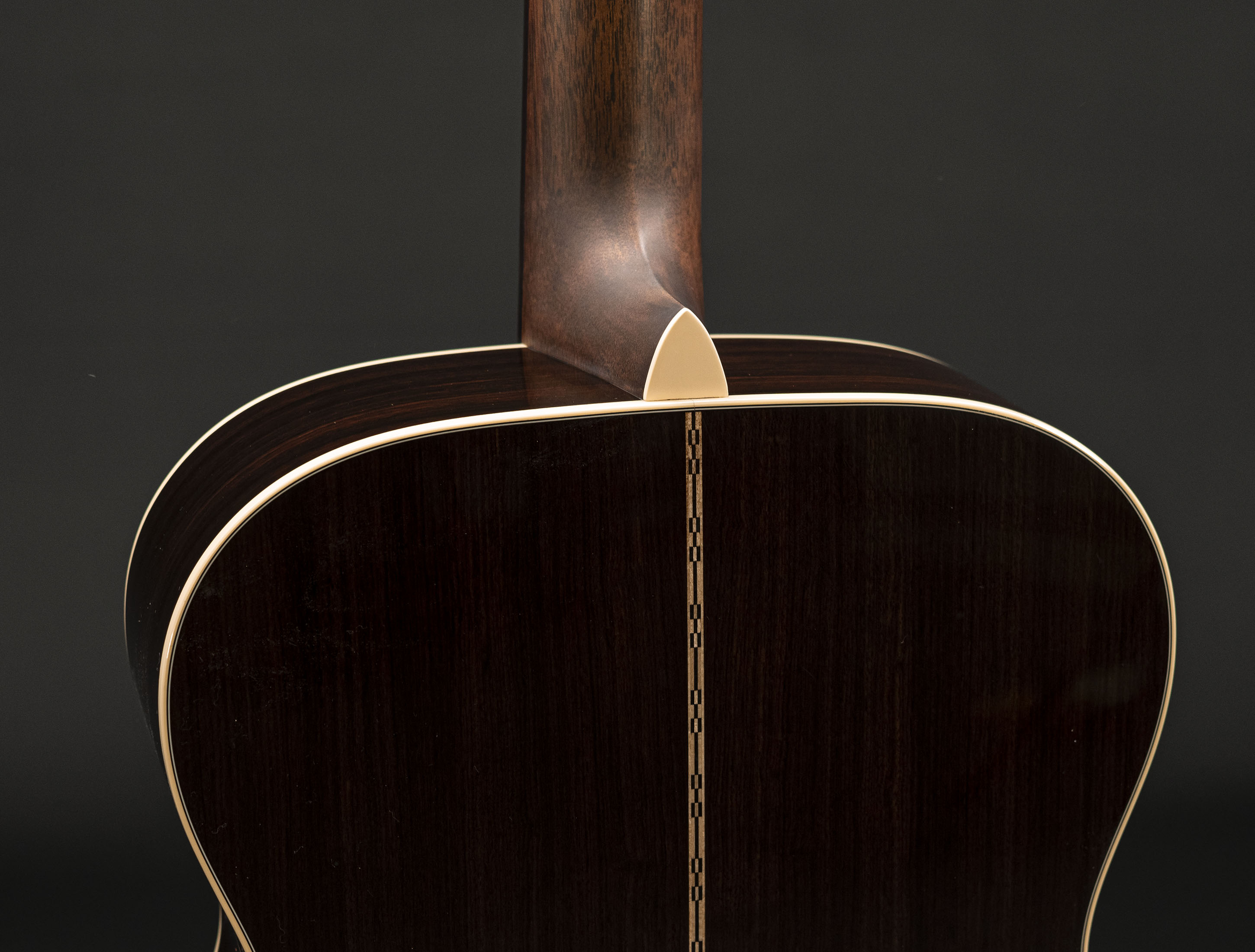 Galerie anzeigen (16 Bilder) a117883 martin-000-28-sunburst-reimagined