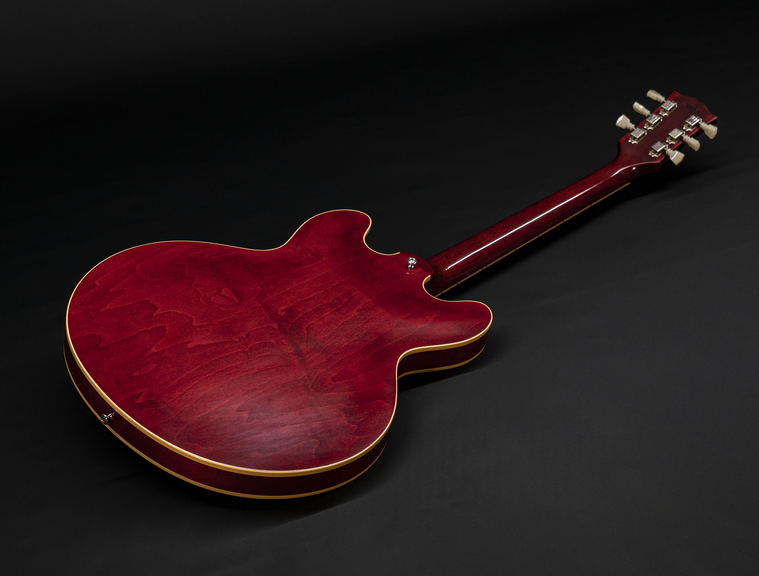 a128324_Gibson-ES-335-1964-Custom-Shop-Historic-Reissue-VOS-Sixties-Cherry a128324 gibson-es-335-1964-custom-shop-historic-reissue-vos-sixties-cherry