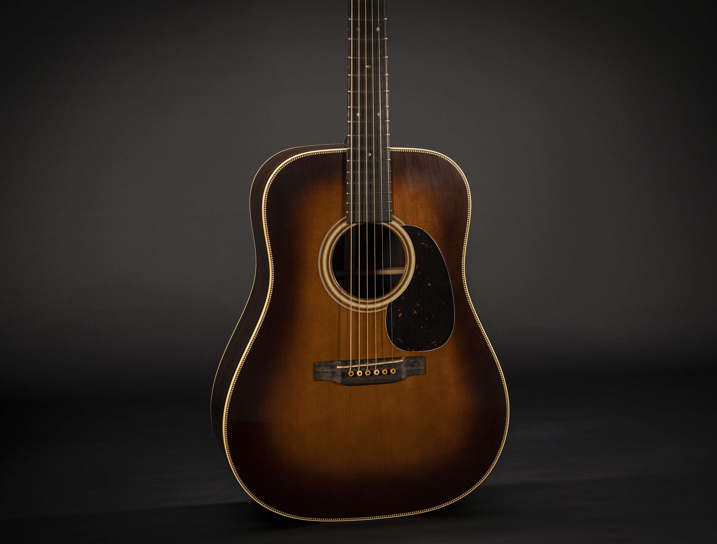 Martin Custom Shop D-28 Authentic 1937 - Ambertone Burst Stage 1 Aging