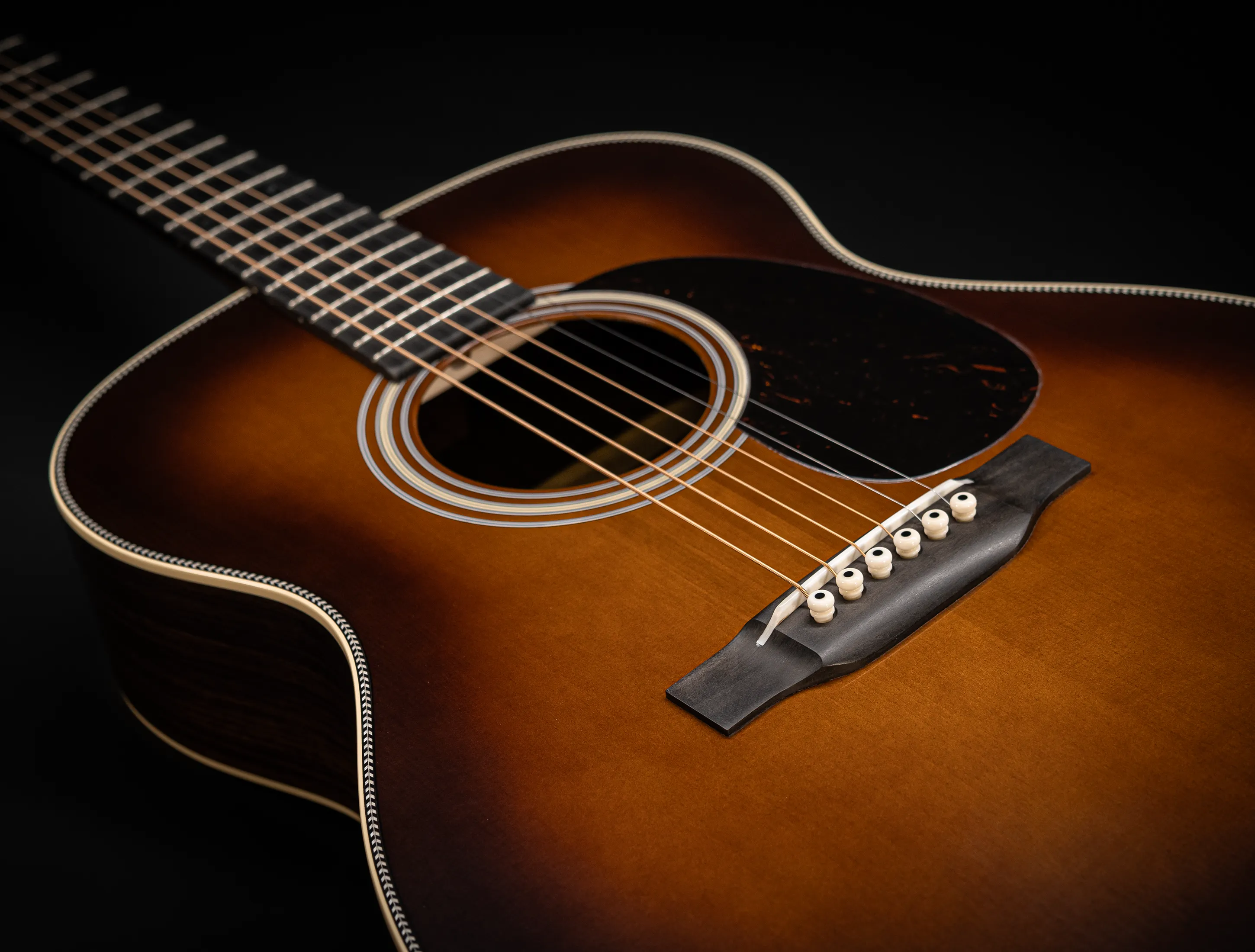 Galerie anzeigen (30 Bilder) a170592 Martin Custom Shop 000-28 Authentic 1937 - Ambertone Burst