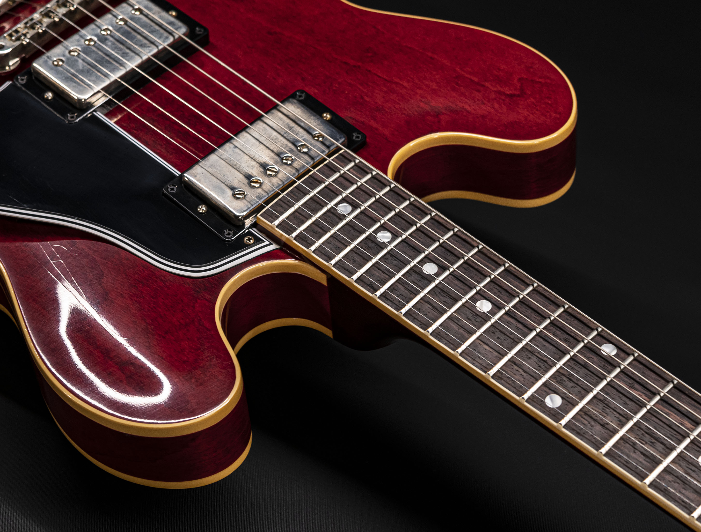 a126637_Gibson-ES-335-1961-Murphy-Lab-Ultra-Light-Aged-Sixties-Cherry a126637 gibson-es-335-1961-murphy-lab-ultra-light-aged-sixties-cherry