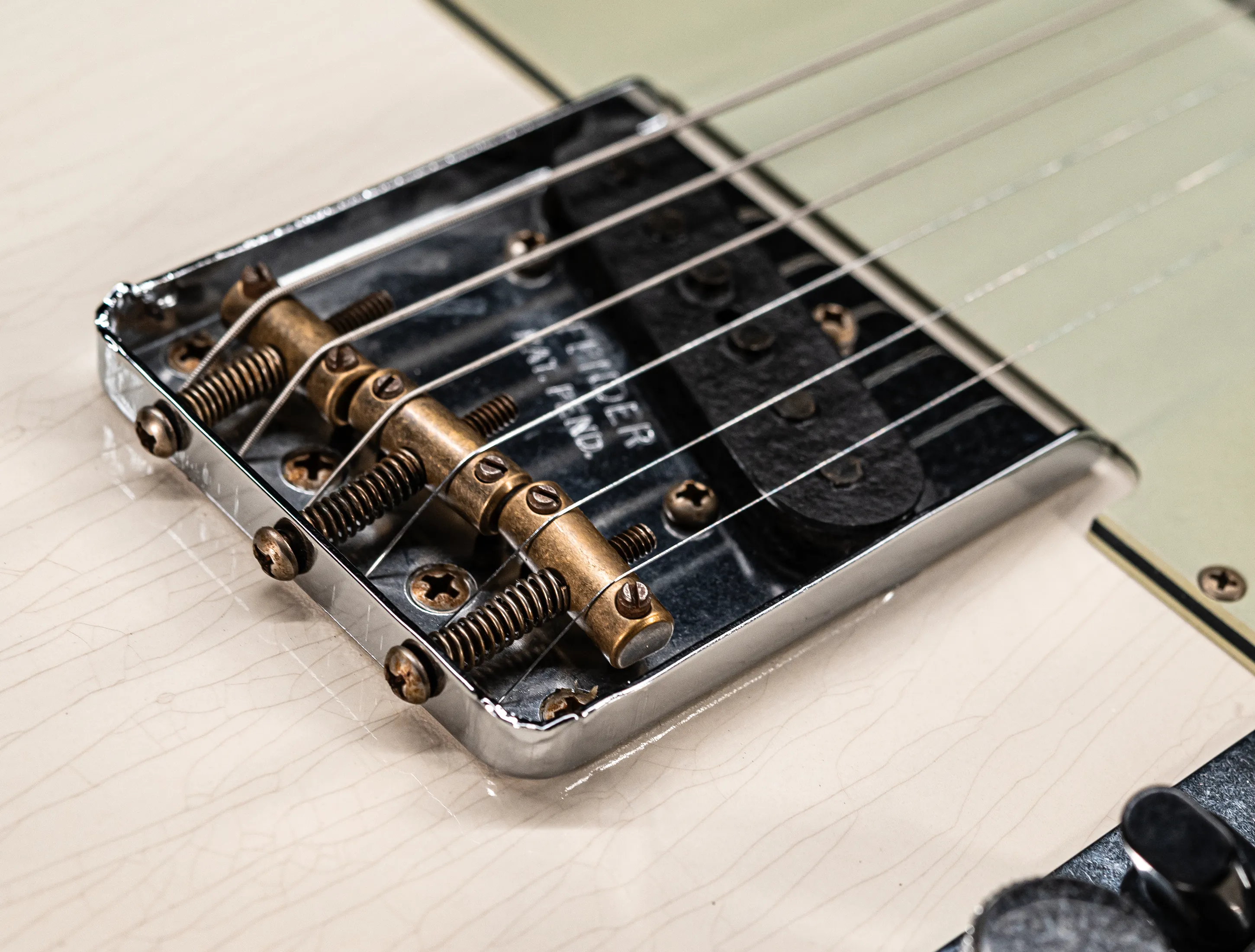 Fender MBD 1963 Telecaster Relic - Olympic White