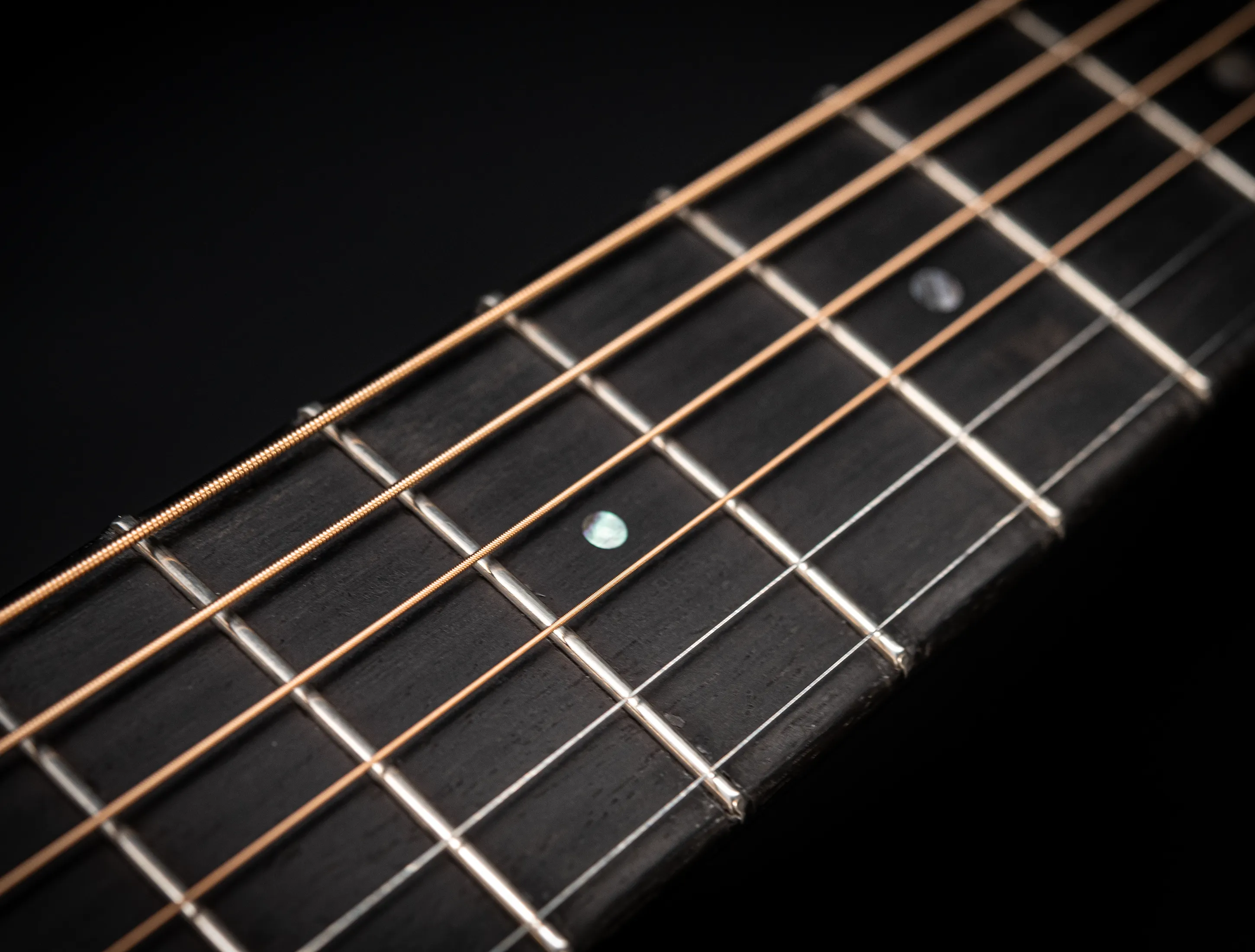 Show gallery (32 images) a156494-Martin Custom Shop 000-18 Authentic 1937 Vintage Low Gloss - Ambertone Burst Stage 1 Aging