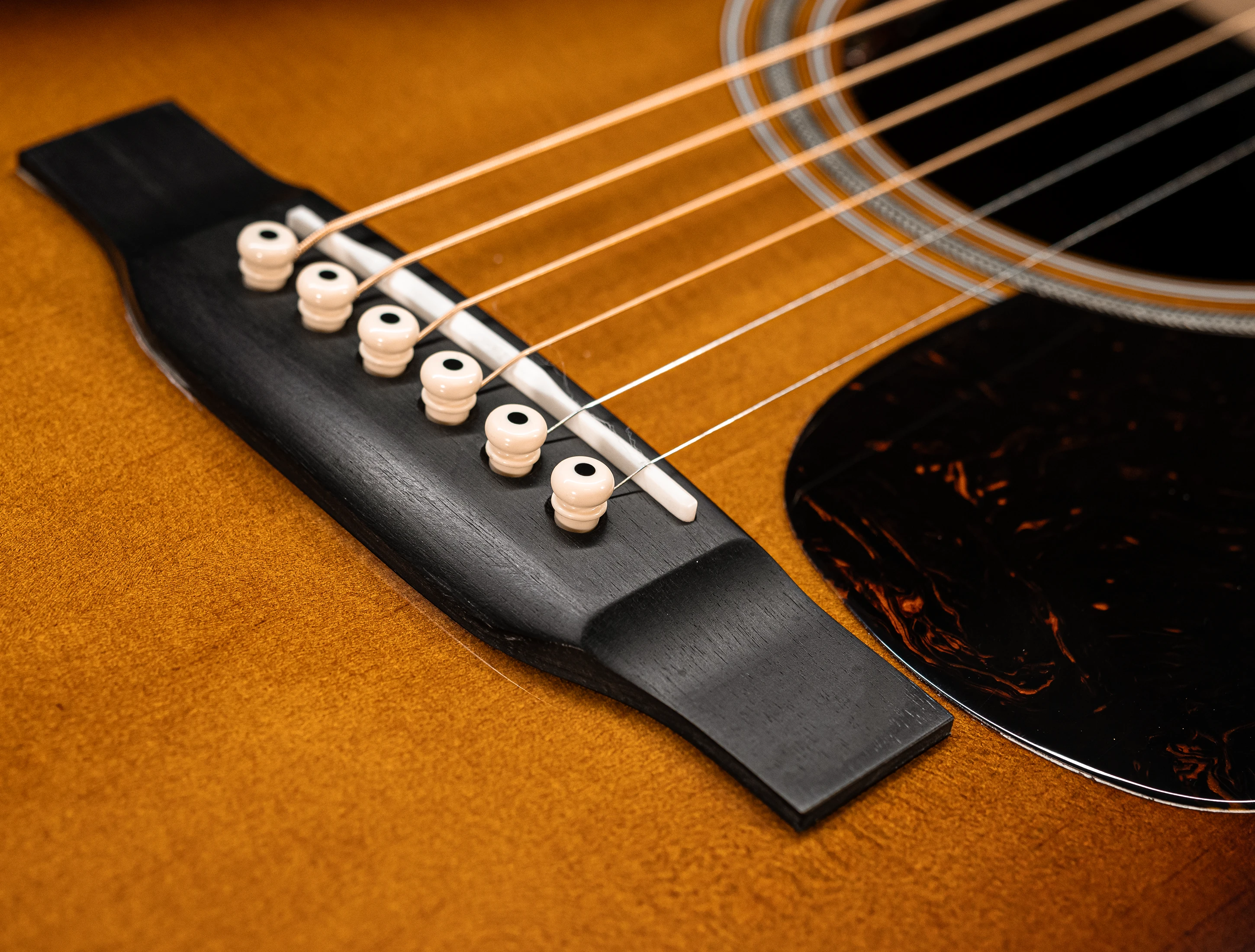 Galerie anzeigen (24 Bilder) a172399 Martin 000-28EC E LRB Eric Clapton - LR Baggs VTC Musikhaus-Hermann