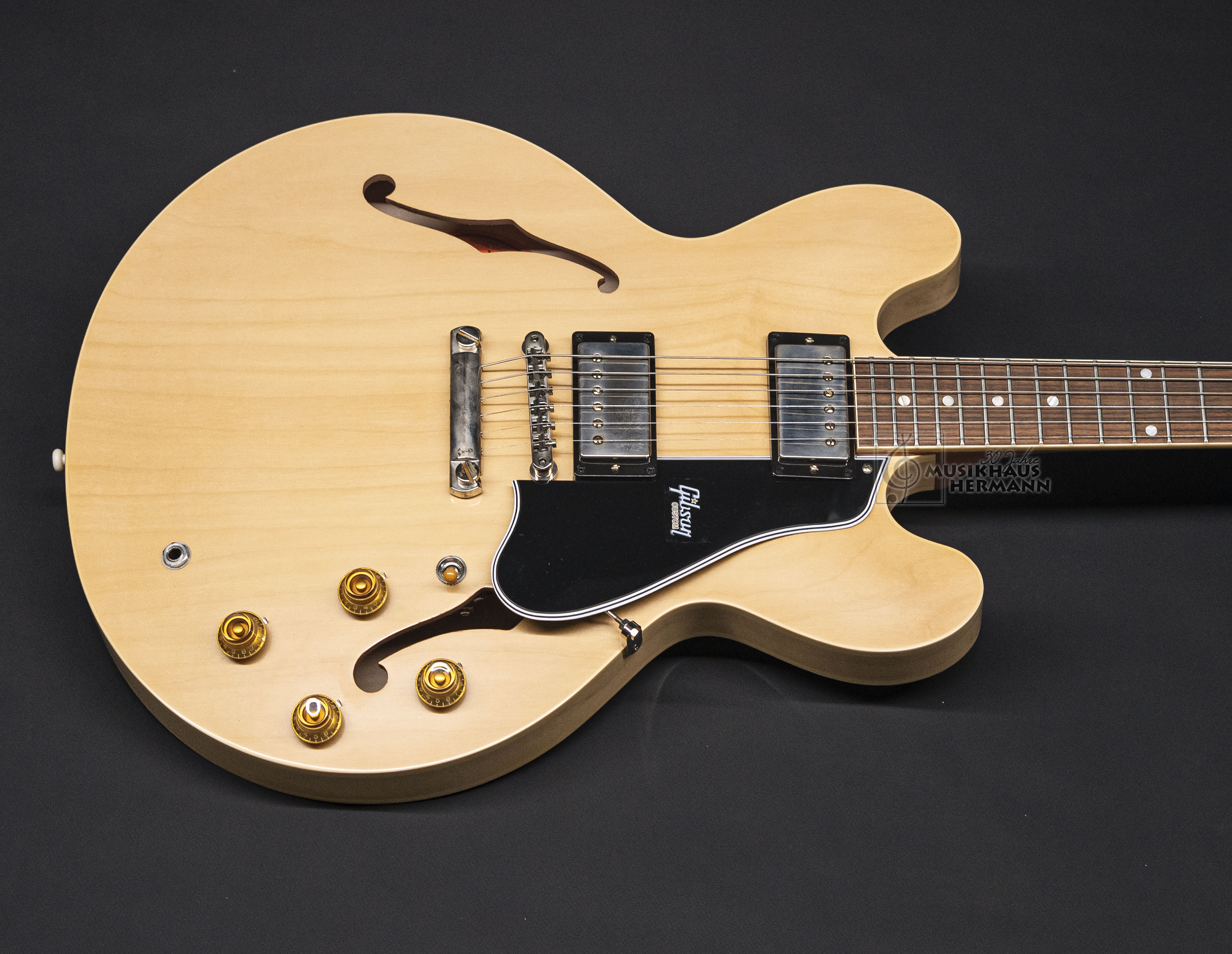 Galerie anzeigen (14 Bilder) a8-2635 gibson-es-335-1959-custom-shop-reissue-vos-vintage-natural