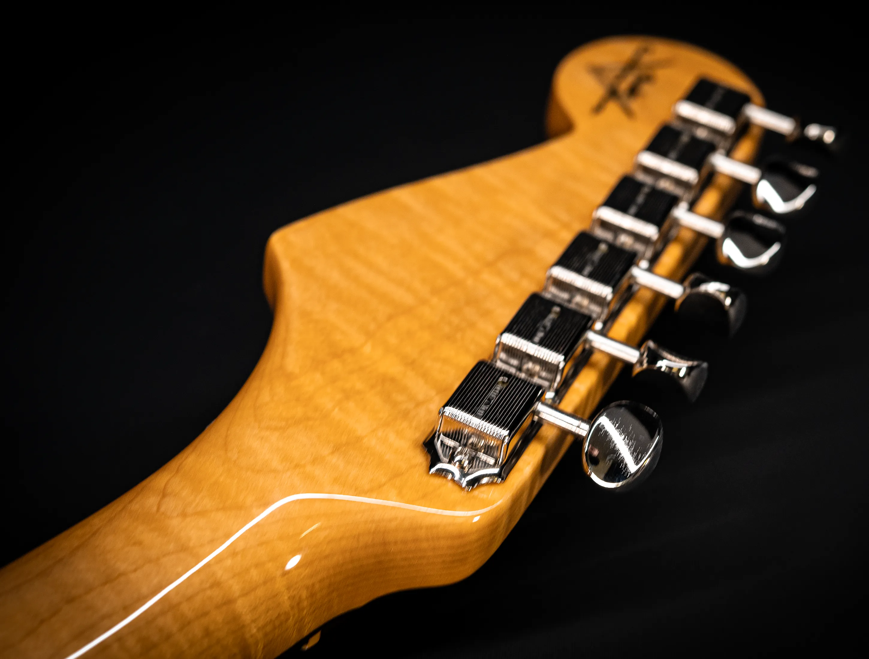 a175606-Fender-MBD-Limited-1963-Stratocaster-Timeless-NOS-flame-Neck-Sunburst-