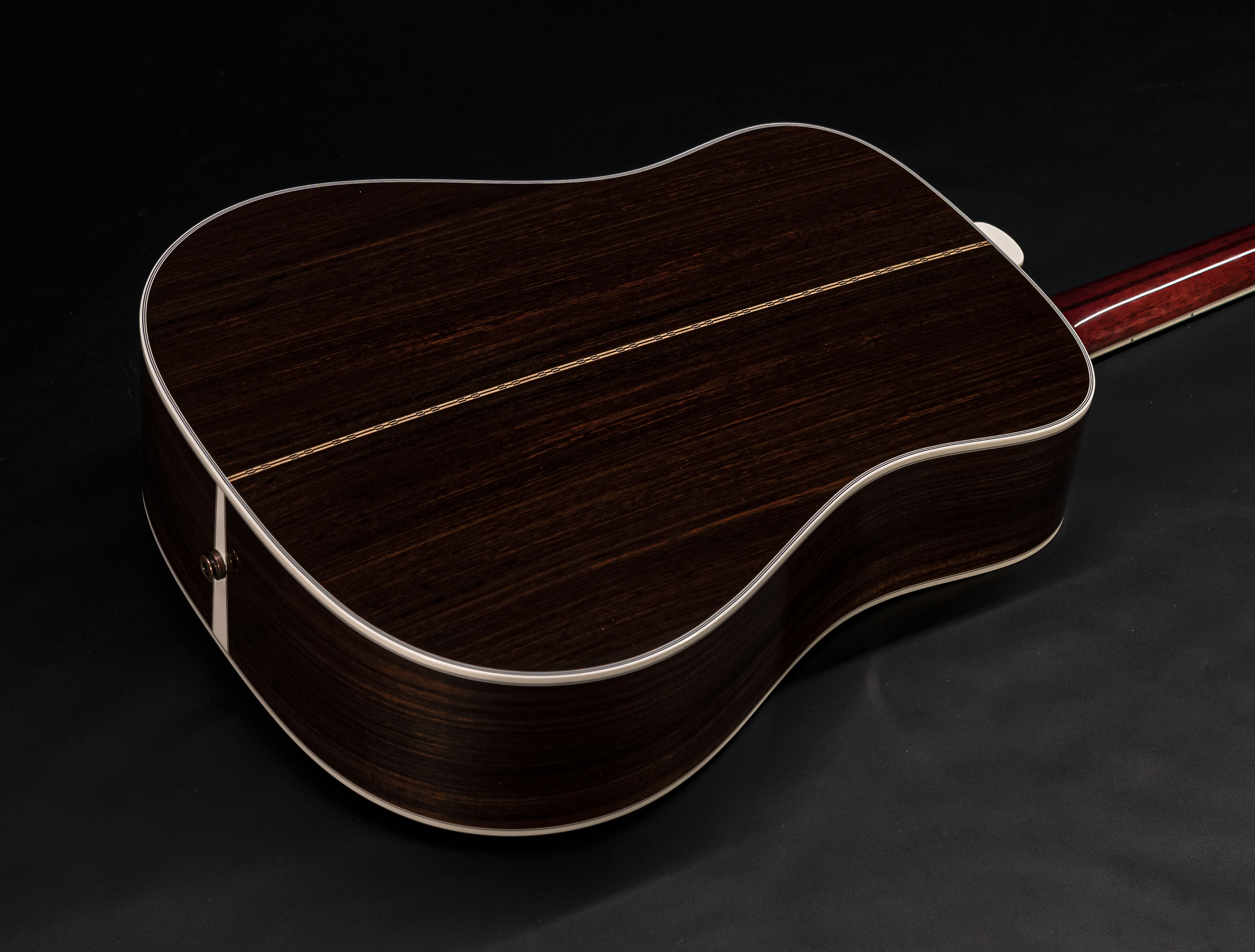 Galerie anzeigen (23 Bilder) a10-5610 Guild-D-55E-ATB-Antique-Sunburst-L-R-Baggs-USA