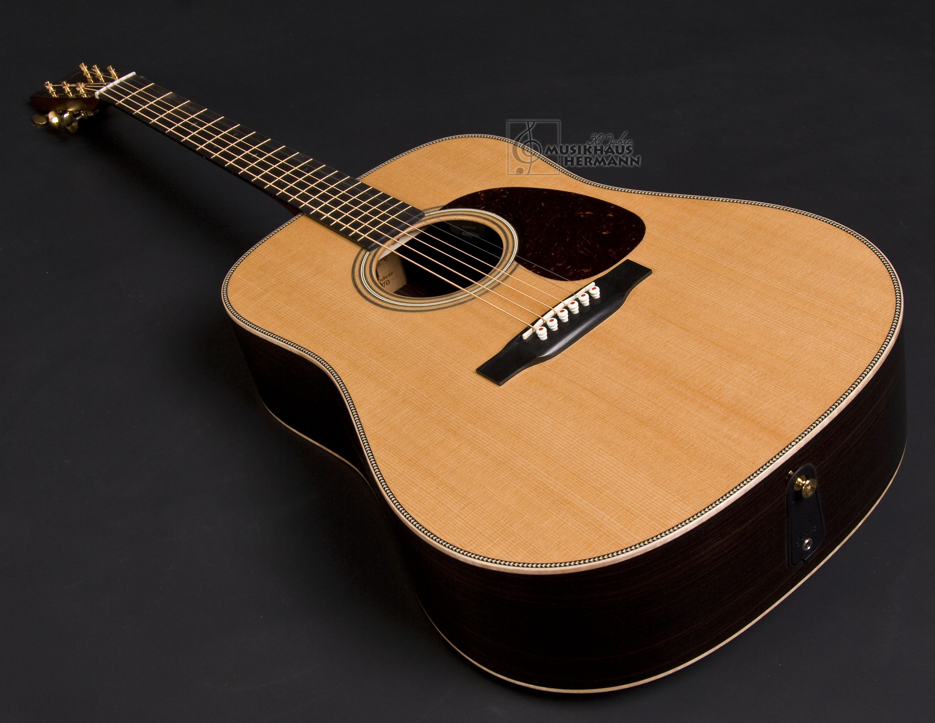 Show gallery (14 images) a7-9086 martin-d-28-e-modern-deluxe-mit-tonabnehmer