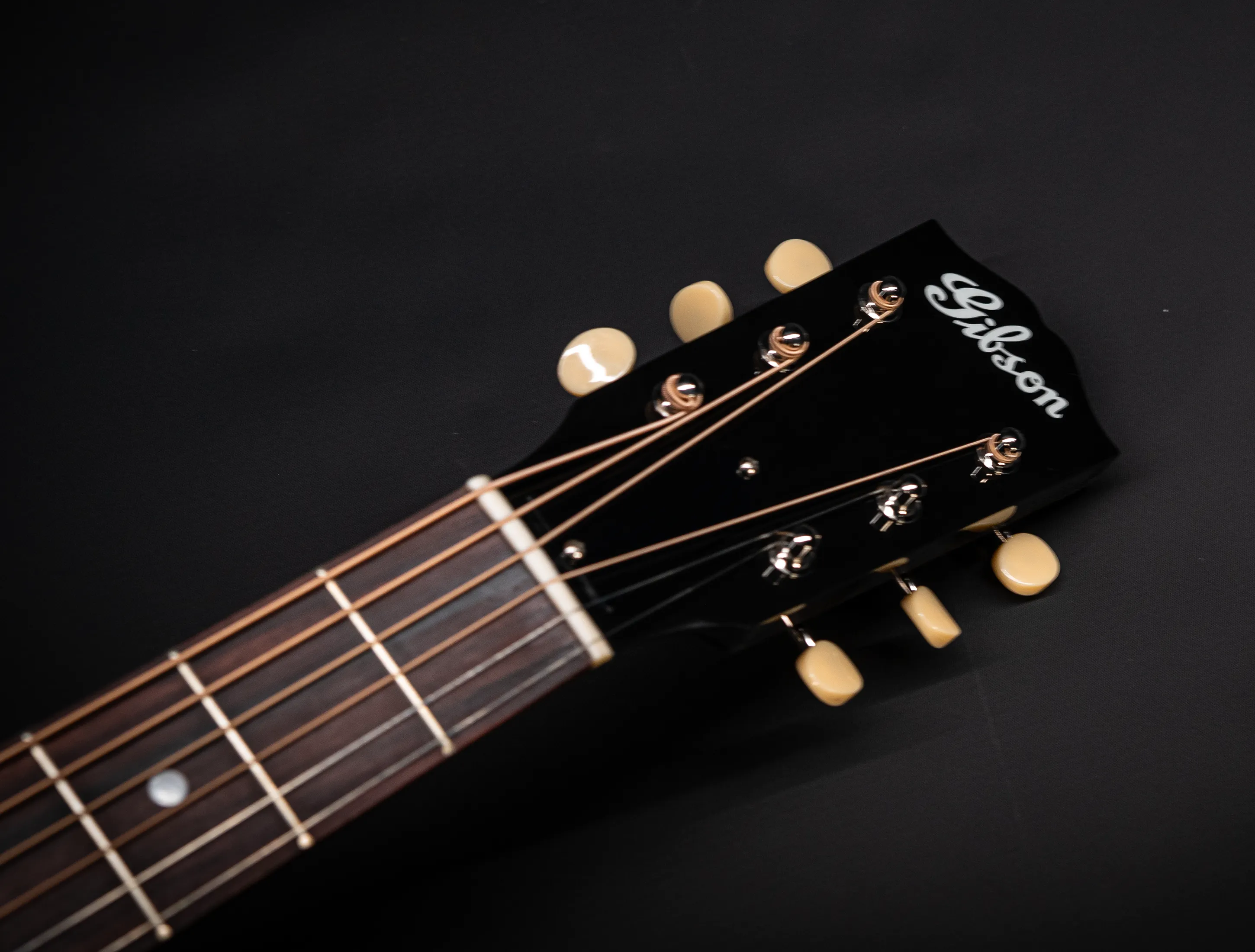 Galerie anzeigen (22 Bilder) a164472 Gibson L-00 Original Ebony