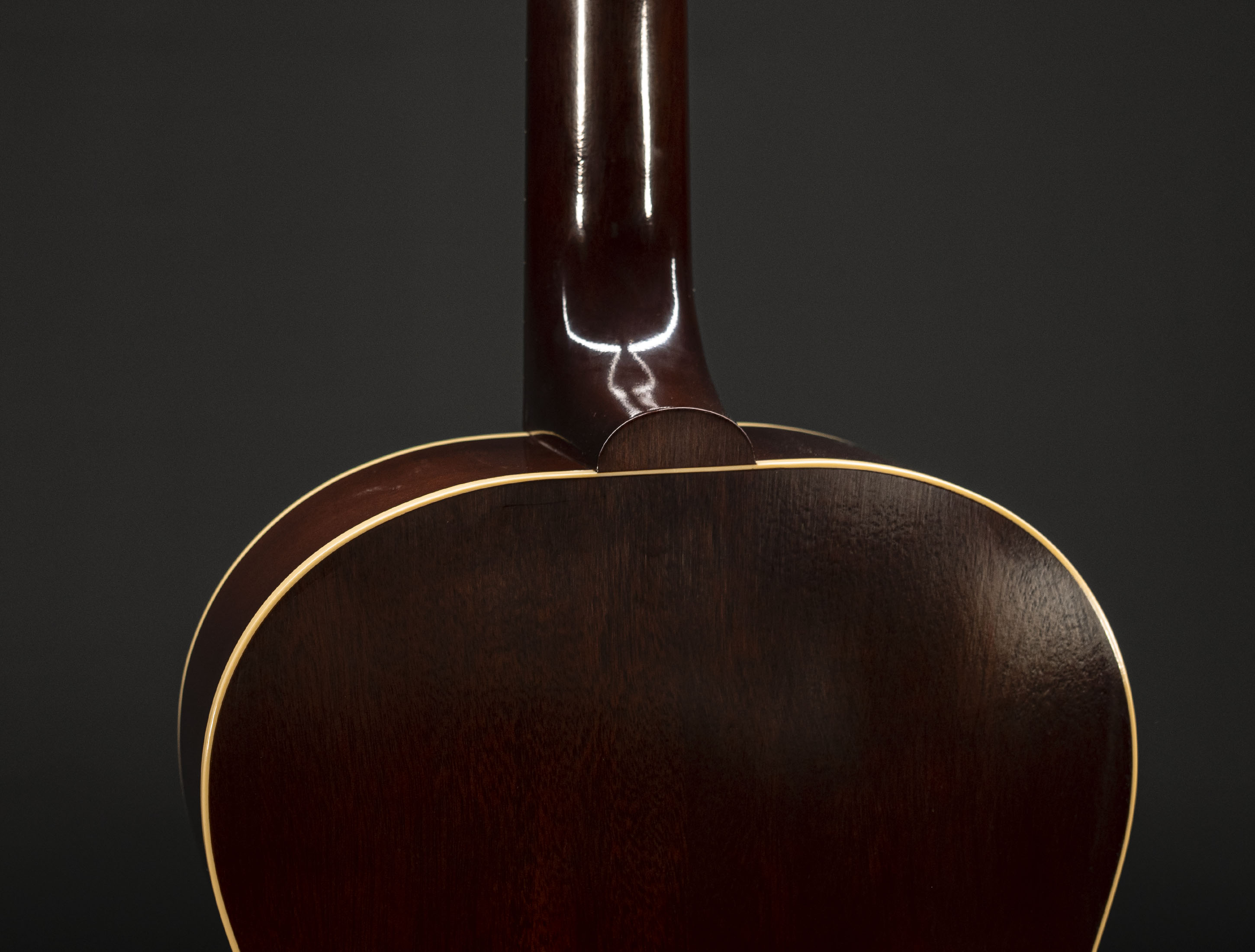 Show gallery (24 images) a133386 gibson-lg-2-1942-banner-vintage-sunburst