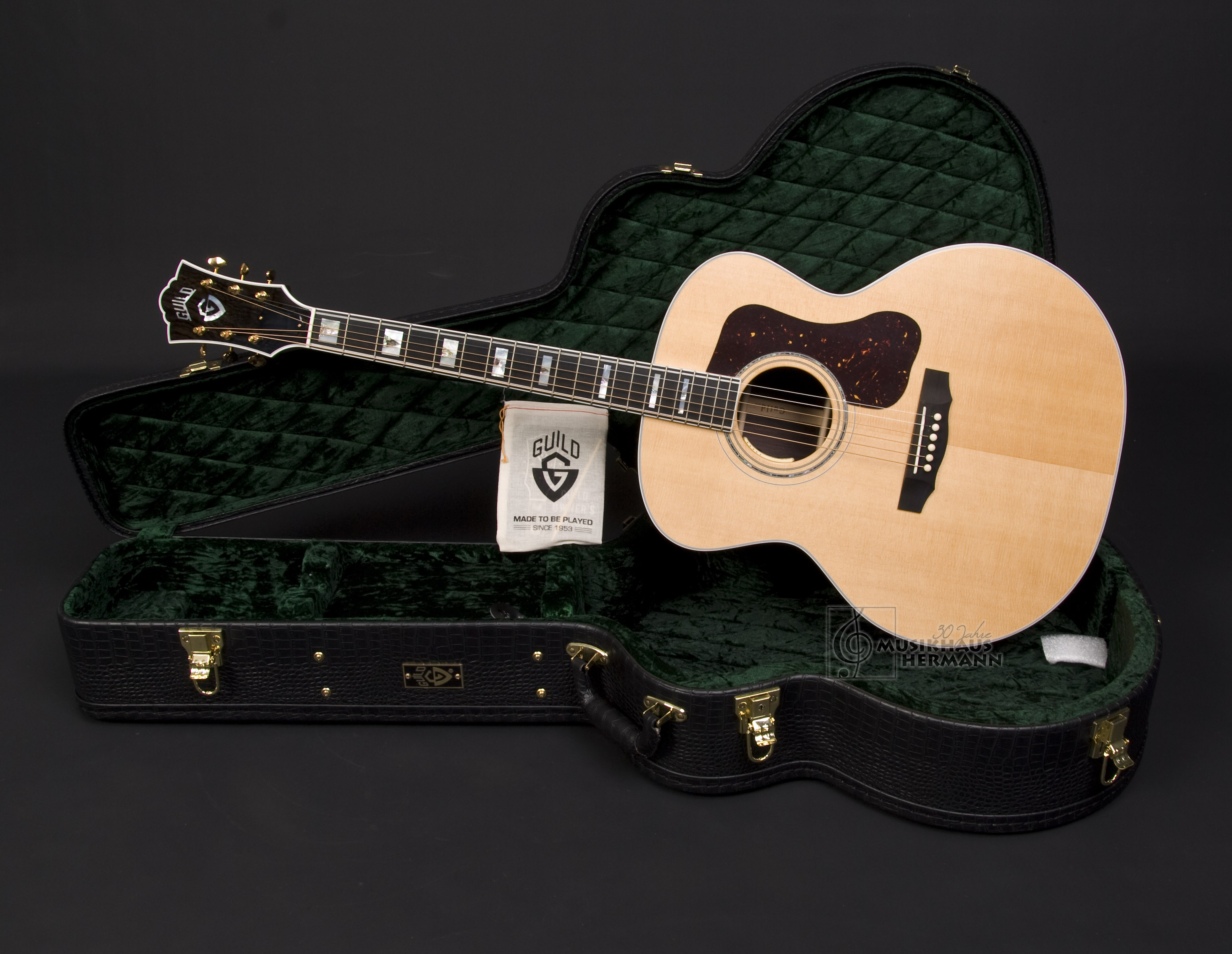 Guild F-55E Natural L.R.Baggs Jumbo USA Guild F-55E Natural L.R.Baggs Jumbo USA