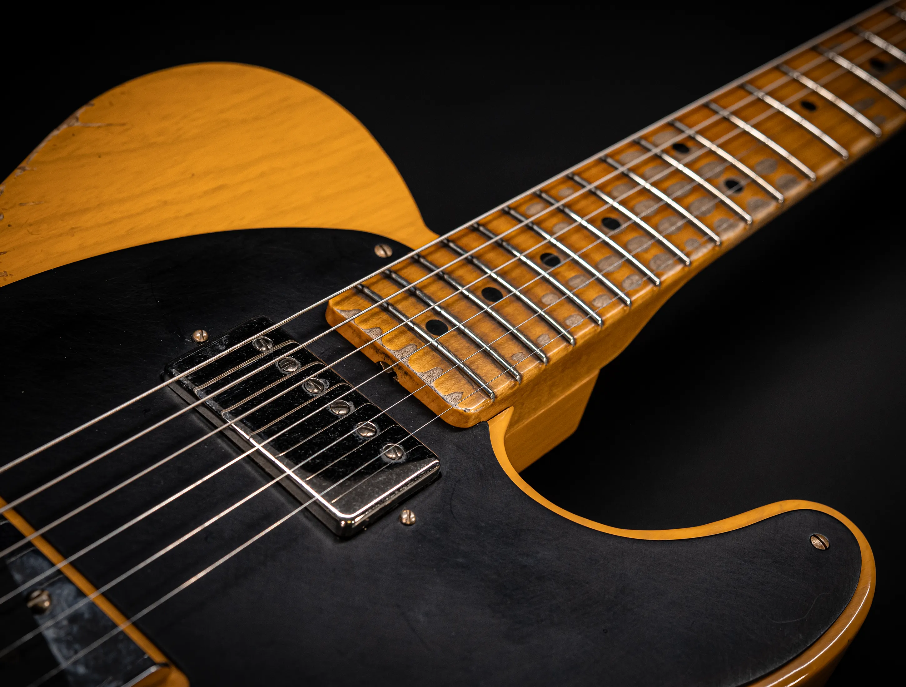 a173231Fender MBD Limited 1952 Humbucker Telecaster Heavy Relic - Butterscotch Blonde Muikhaus-Hermann