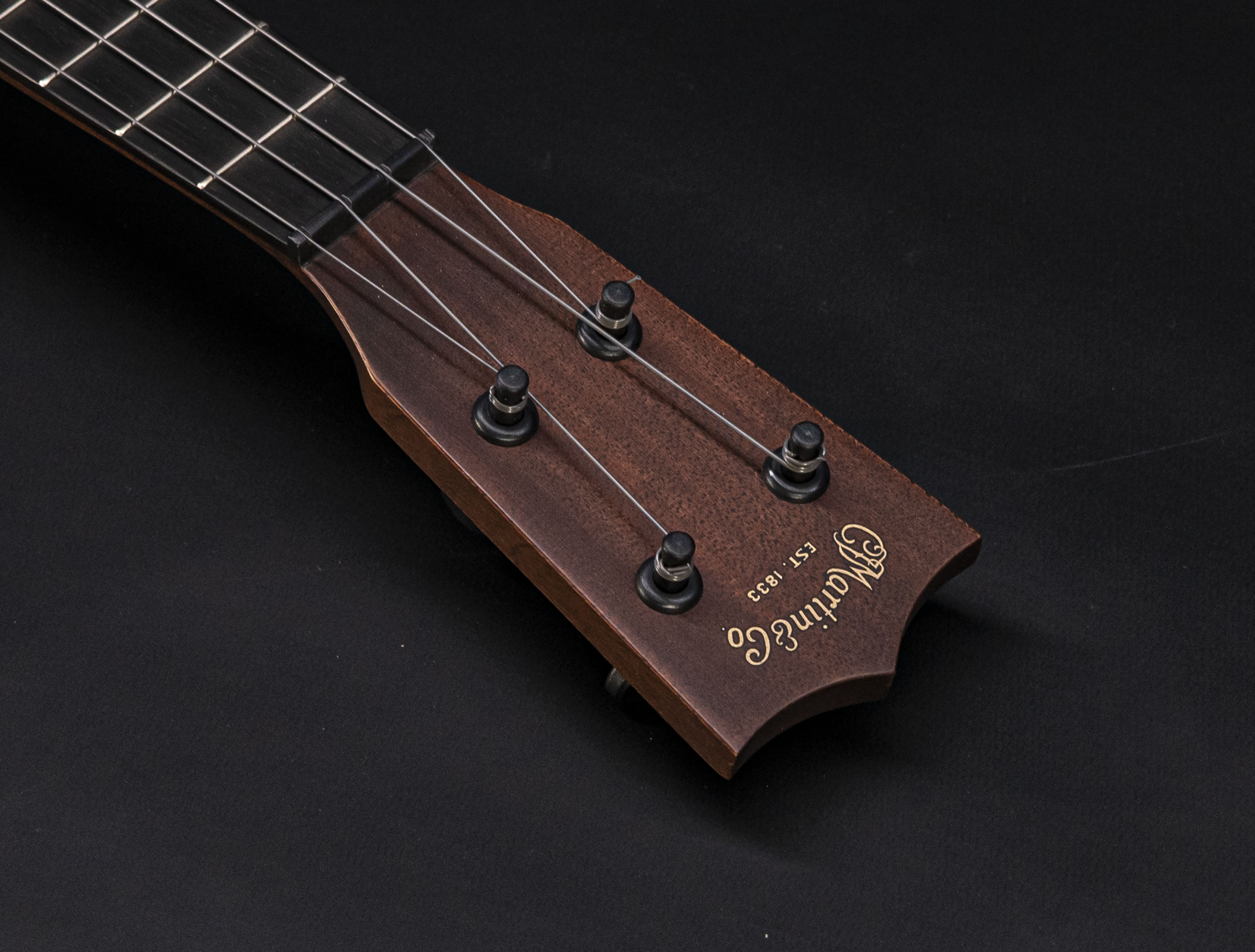 Galerie anzeigen (17 Bilder) a10-8954-martin-concert-fsc-uke-ukulele