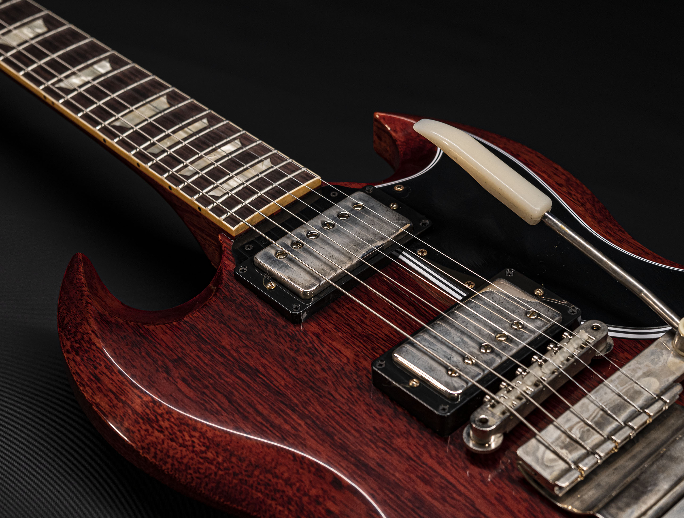 a128087-Gibson-SG-1964-Standard-Reissue-Maestro-Vibrola-VOS-Cherry-Red a128087-gibson-sg-1964-standard-reissue-maestro-vibrola-vos-cherry-red