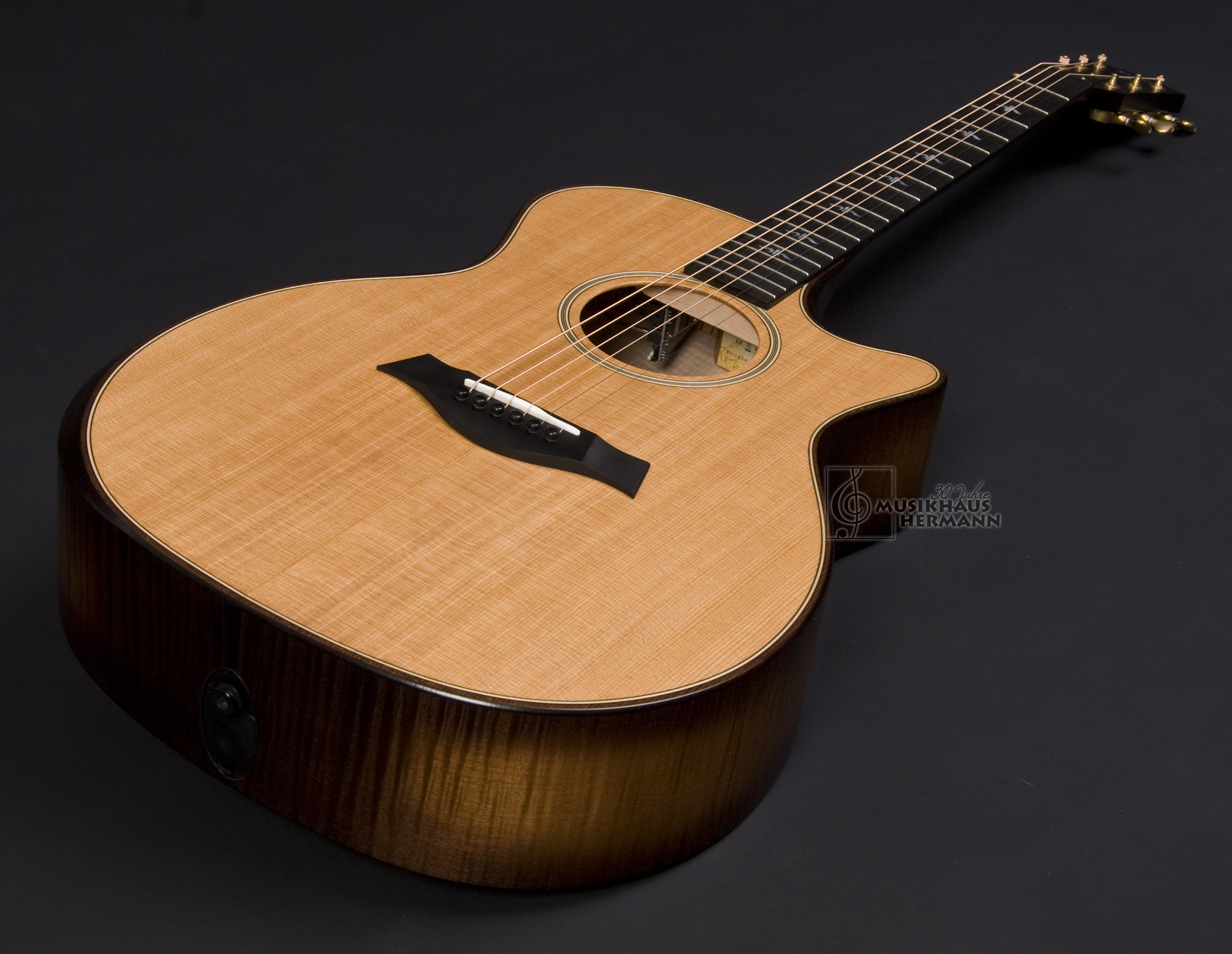 Show gallery (14 images) a7-0320-taylor-614ce-builders-edition-nt-natural