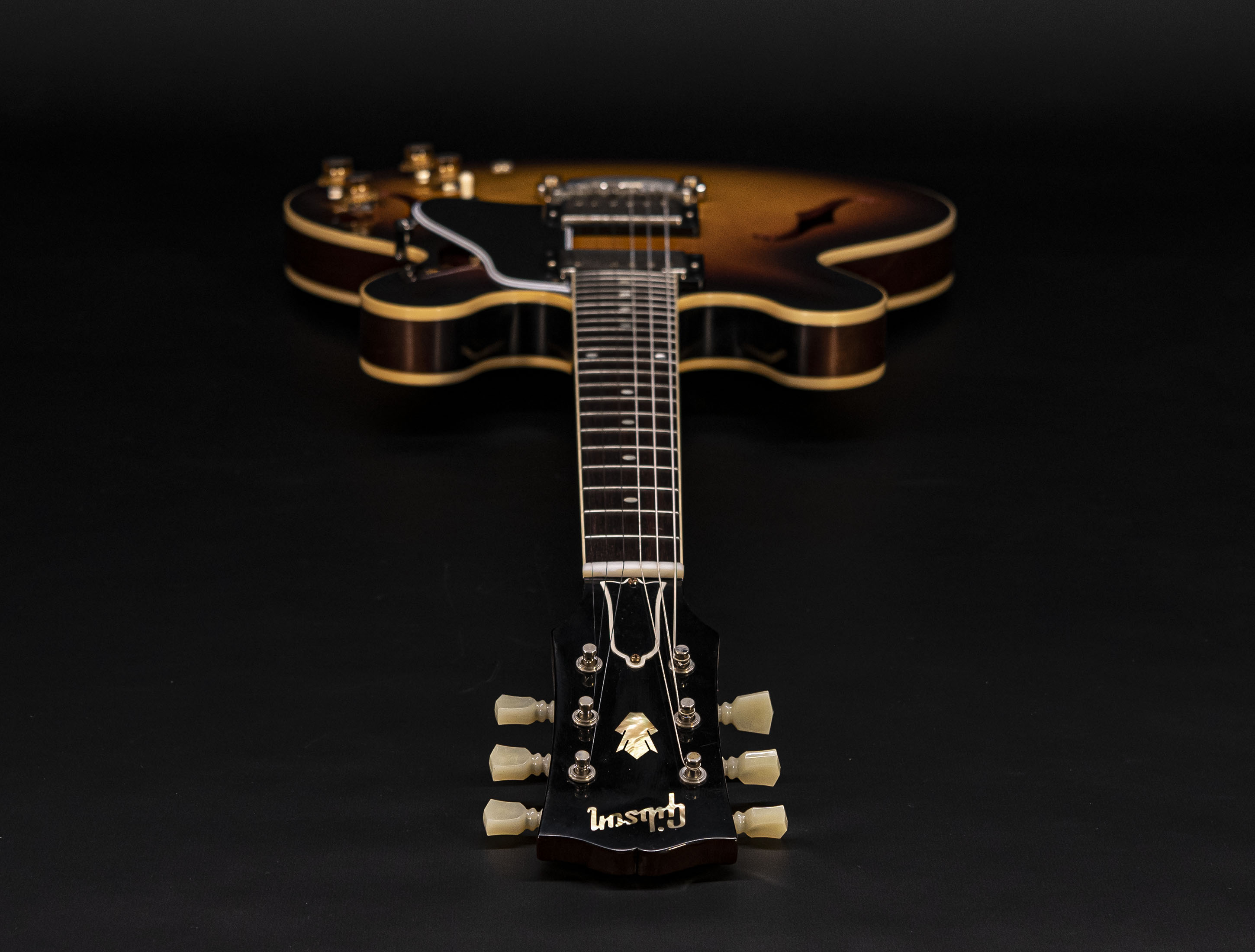 Galerie anzeigen (18 Bilder) a110481 gibson-es-335-1961-custom-shop-historic-reissue-vintage-burst