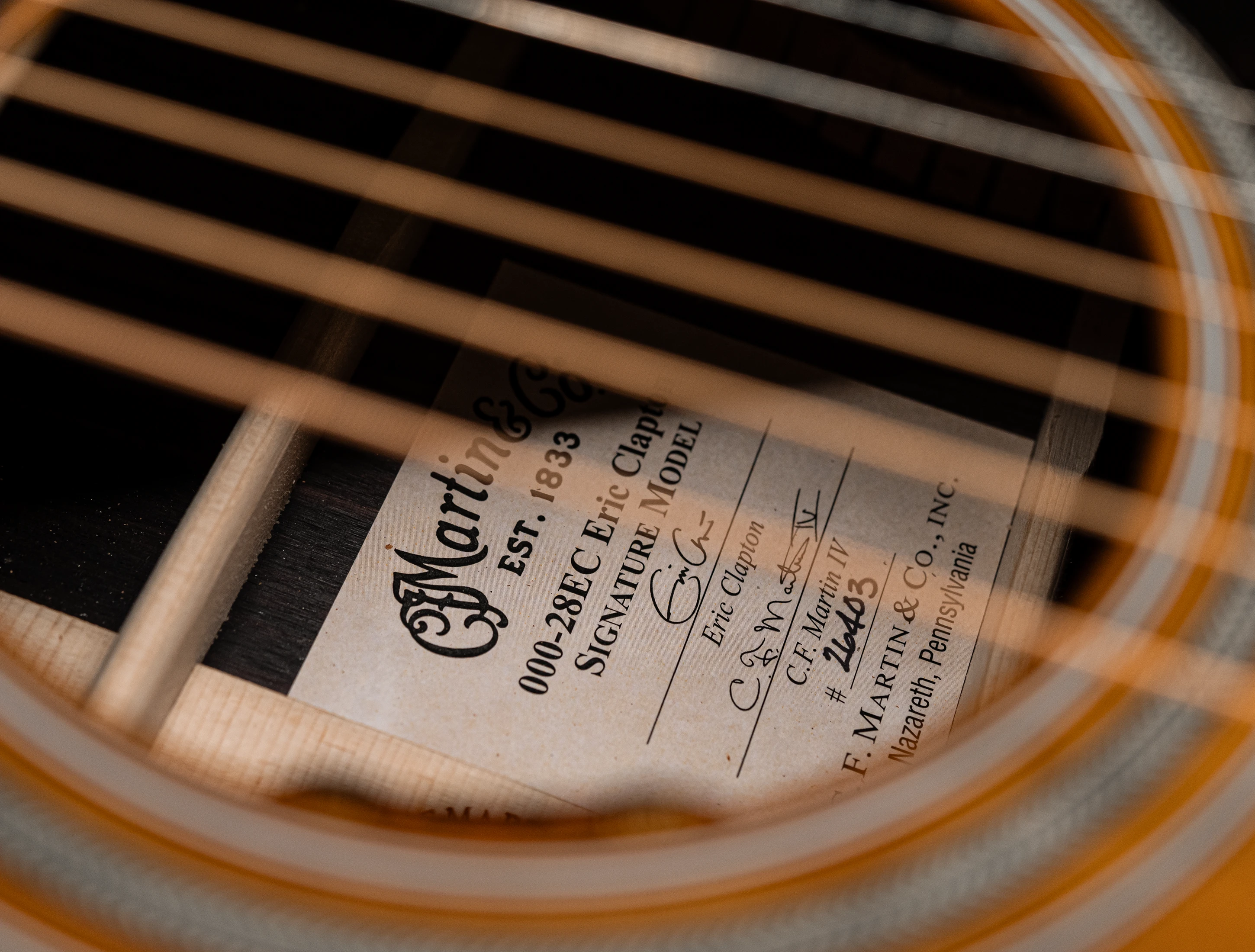 Galerie anzeigen (24 Bilder) a172413 Martin 000-28EC E LRB Eric Clapton - LR Baggs VTC Musikhaus-Hermann