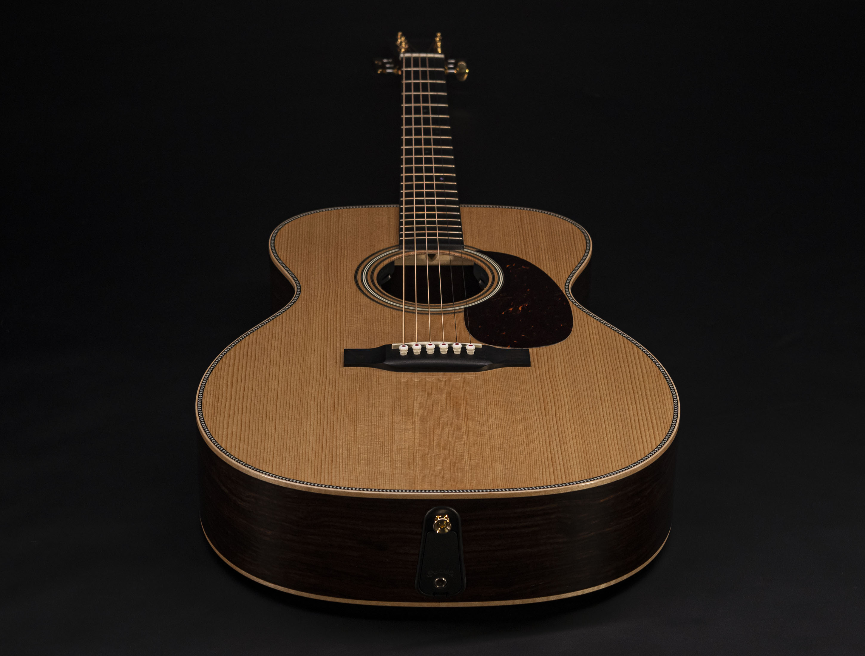 Show gallery (19 images) a10-5902-martin-000-28e-modern-deluxe