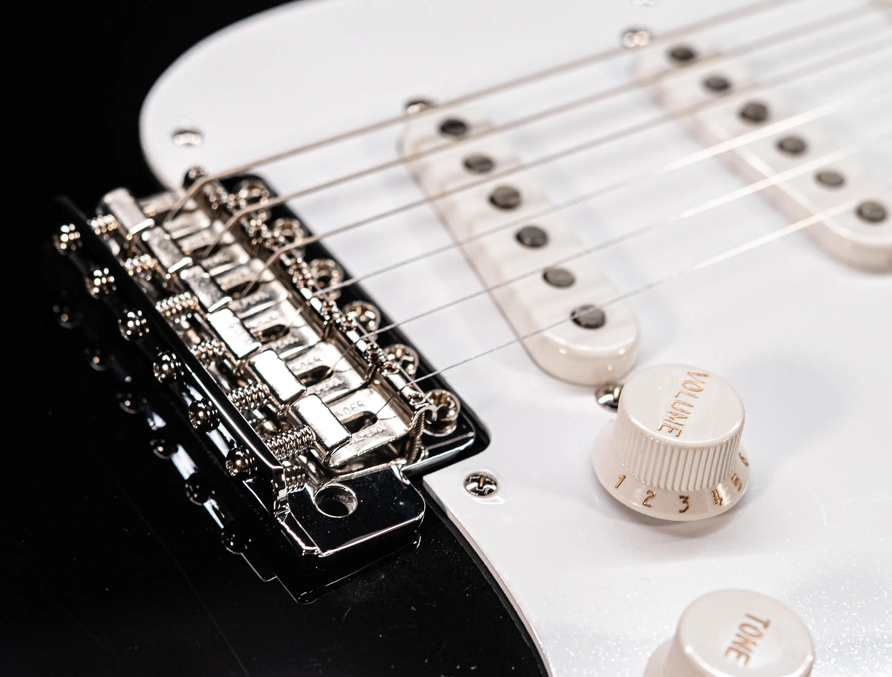 a164491 Fender 70th Anniversary Limited 1954 Stratocaster NOS - Black