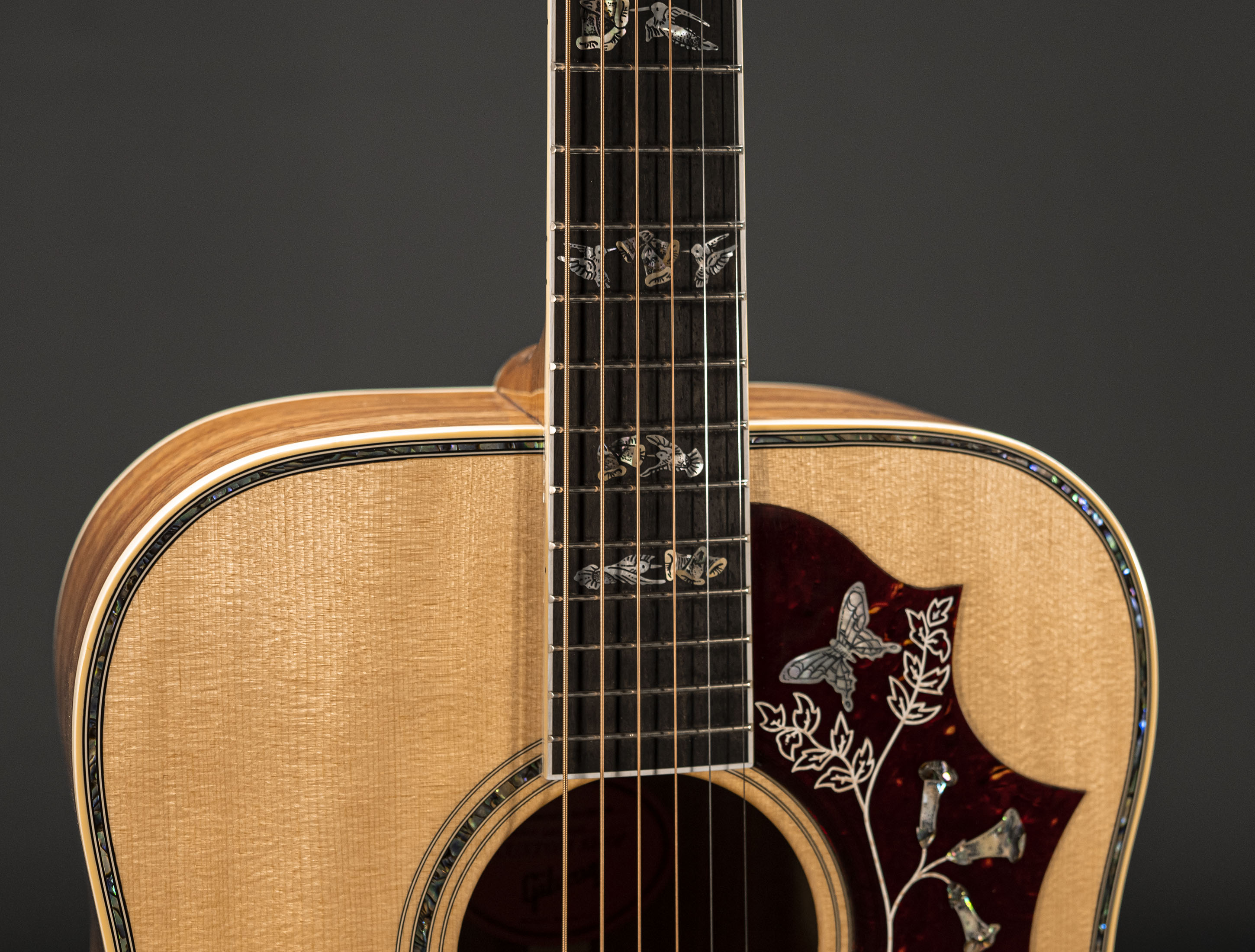 a128002-Gibson-Hummingbird-Custom-Koa-Antique-Natural a128002-gibson-hummingbird-custom-koa-antique-natural