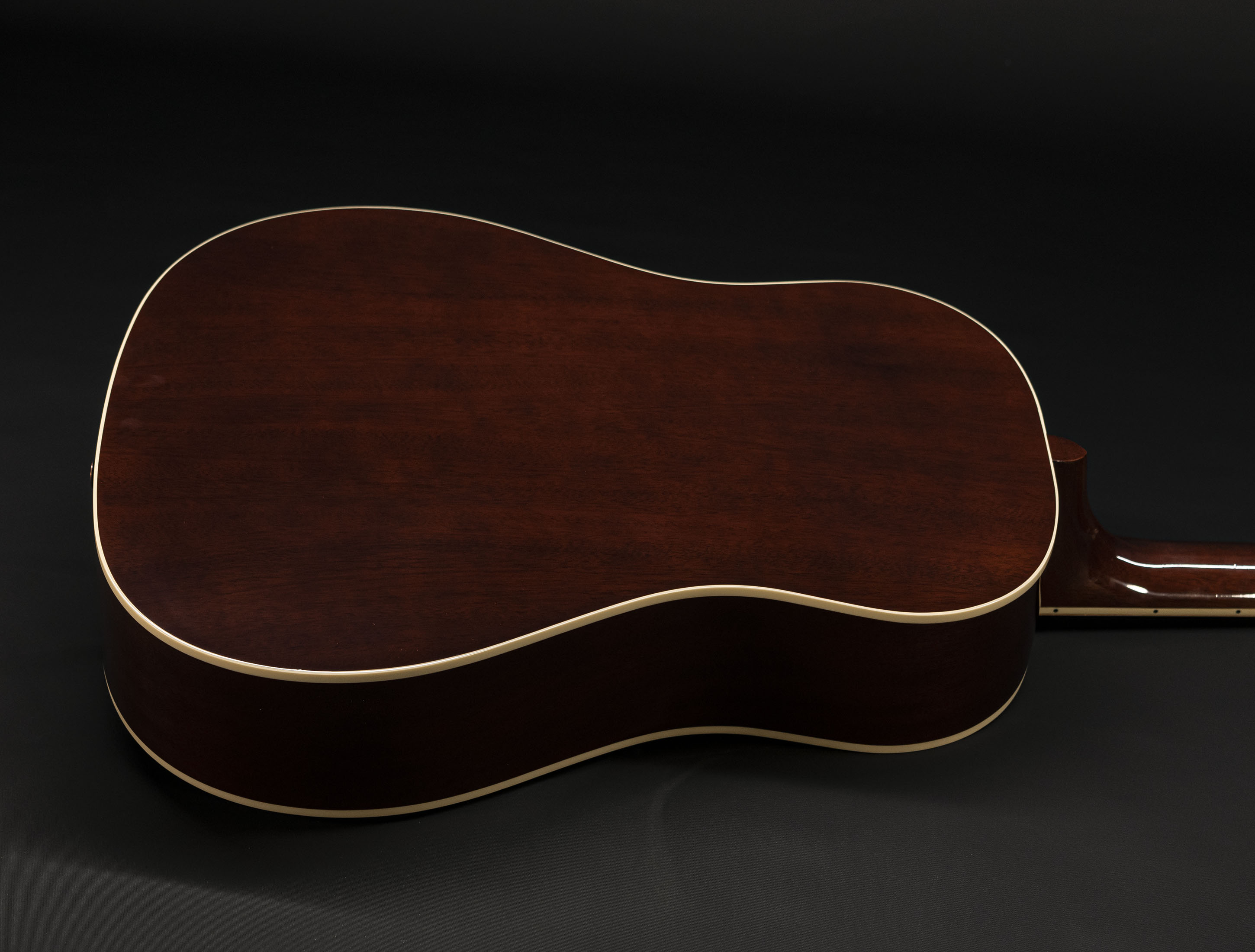 Galerie anzeigen (27 Bilder) a130245-gibson-keb-mo-3-0-j-45-12-fret