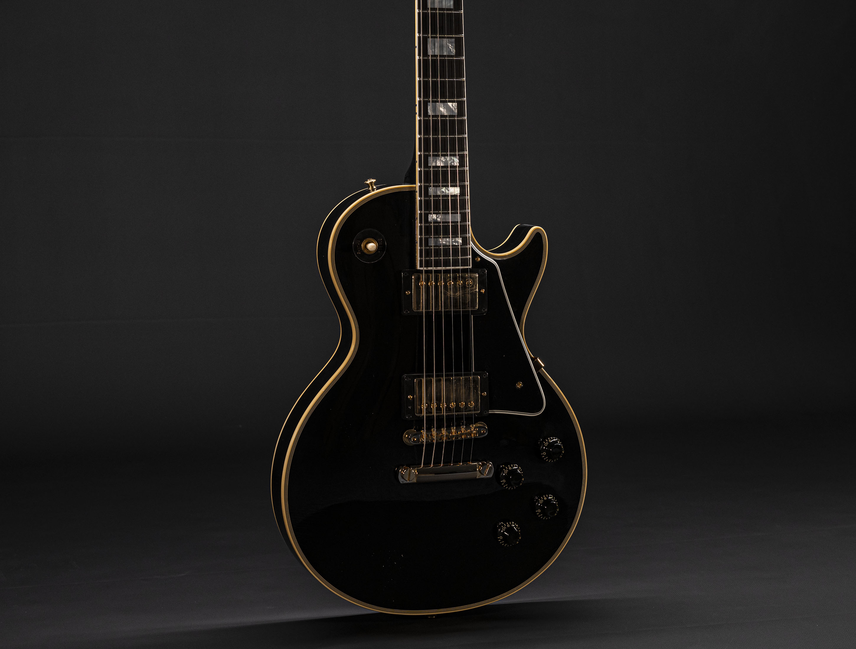 Gibson 1957 Les Paul Custom Reissue 2-PU Murphy Lab Ultra Light Aged Ebony
