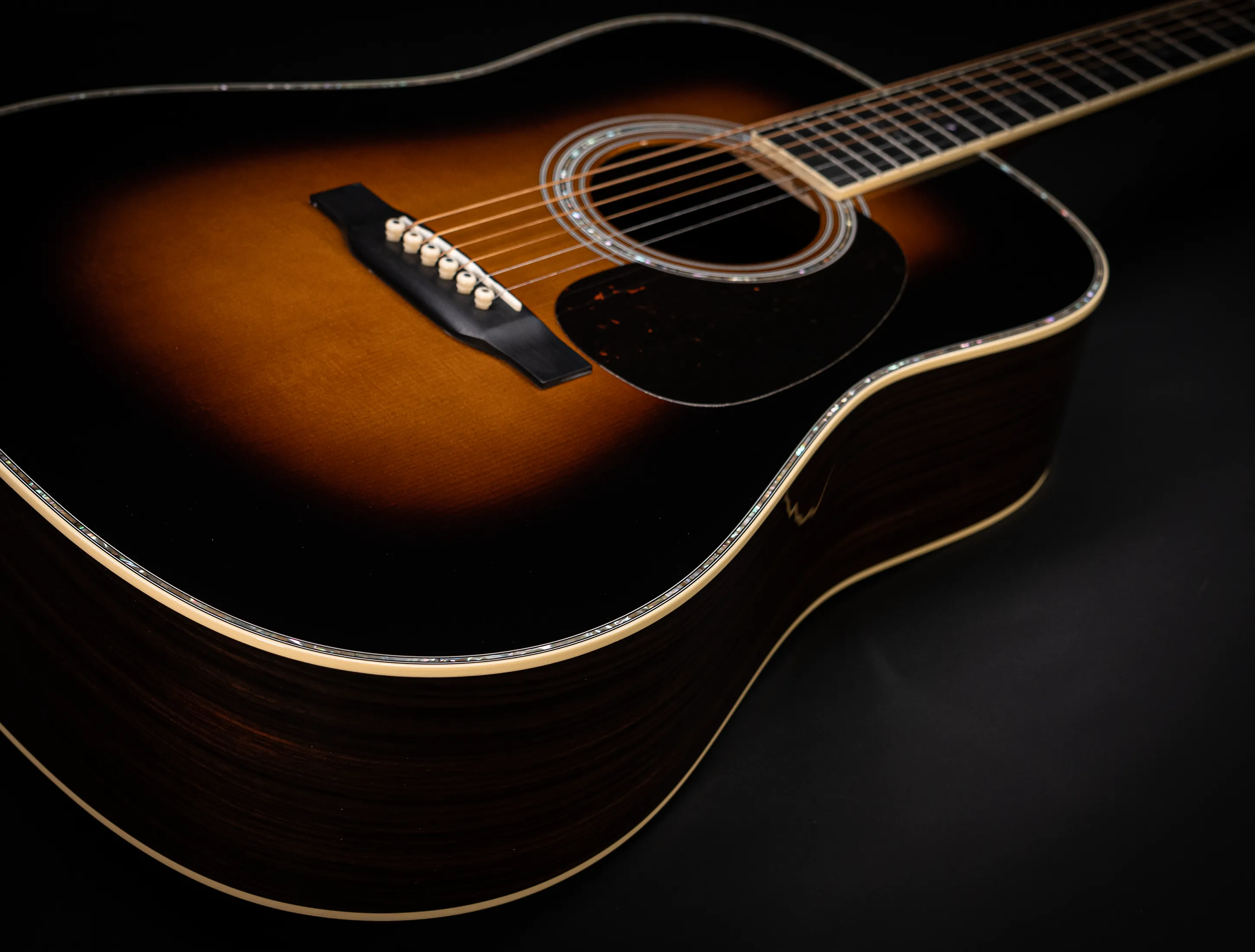 a172096 Martin D-41 (Reimagined) Sunburst Musikhaus-Hermann