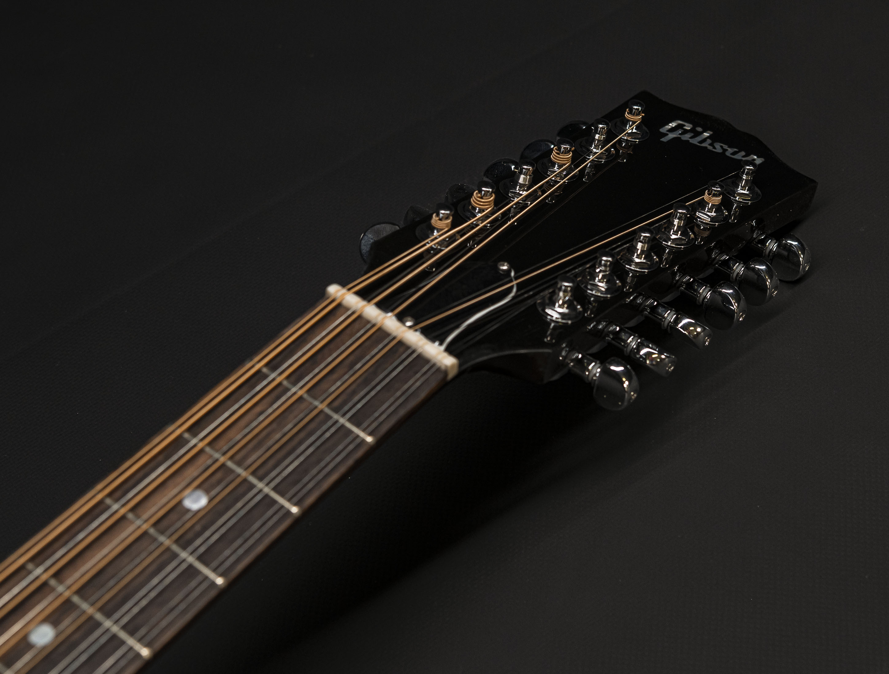 Show gallery (24 images) a118169-gibson-j-45-standard-12-string-vintage-sunburst