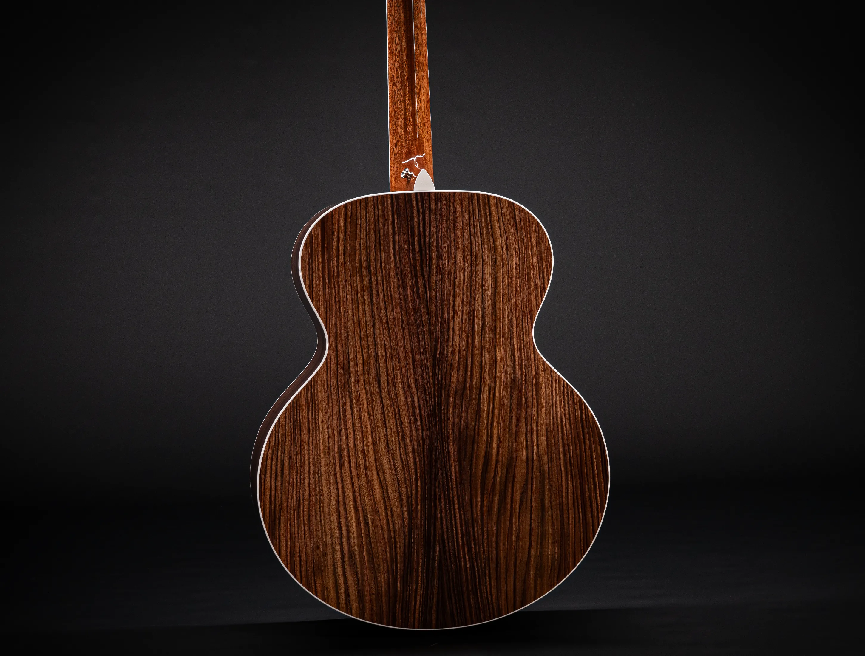 Show gallery (27 images) a165062 Taylor 815e Legacy - First Edition hand signed by Bob Taylor