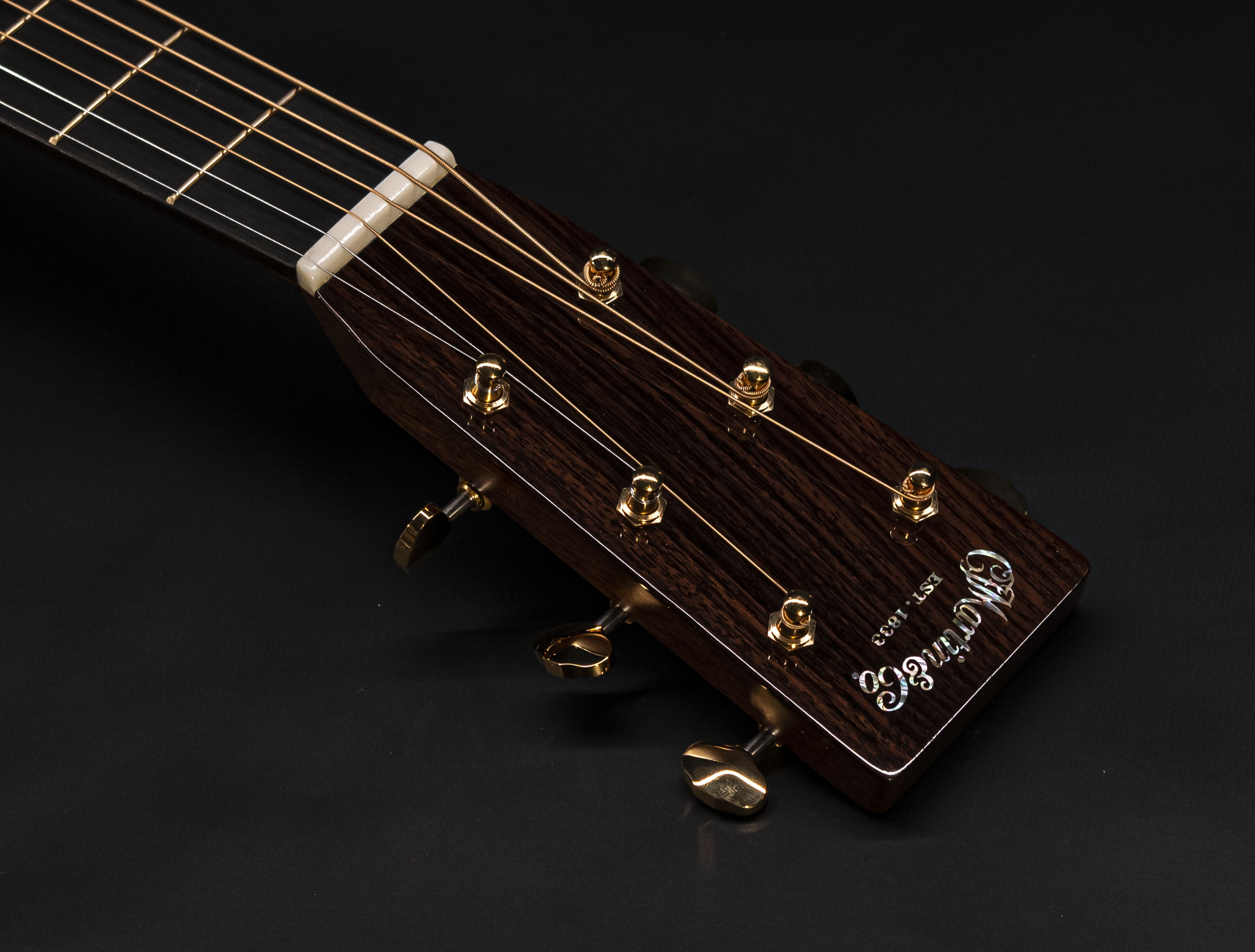 Show gallery (19 images) a10-5906-martin-000-28e-modern-deluxe