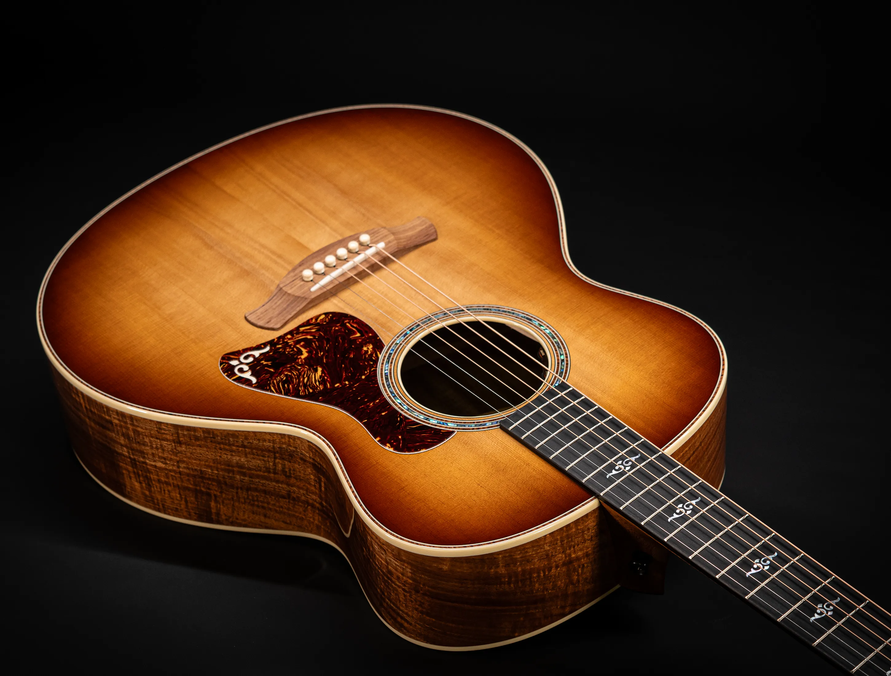 a172069 Taylor Gold Label 814e Koa Sunburst Top - Musikhaus Hermann