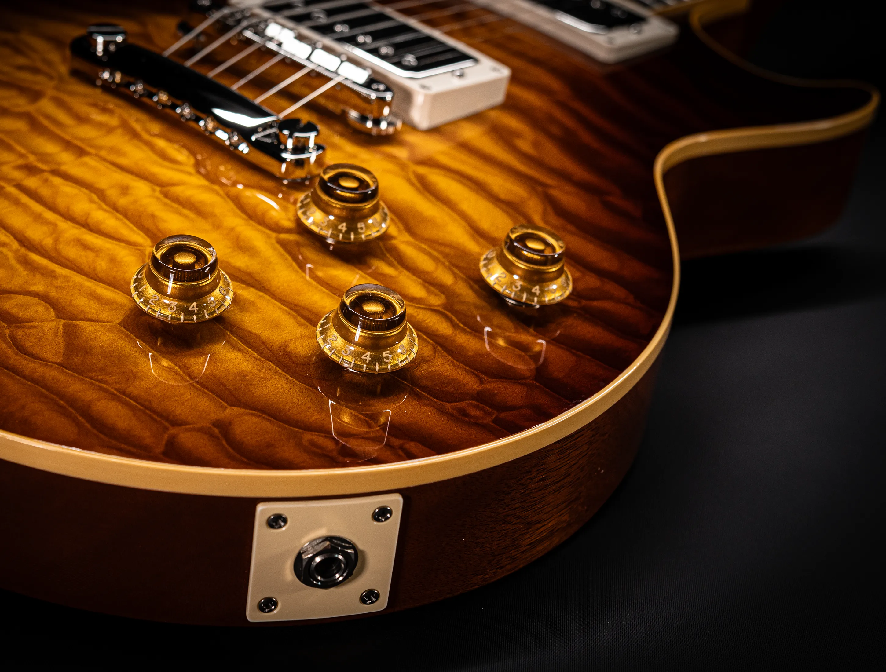 Gibson Les Paul 1959 Reissue ULTRA 5A-Quilt Maple Top - GLOSS "Factory Special"