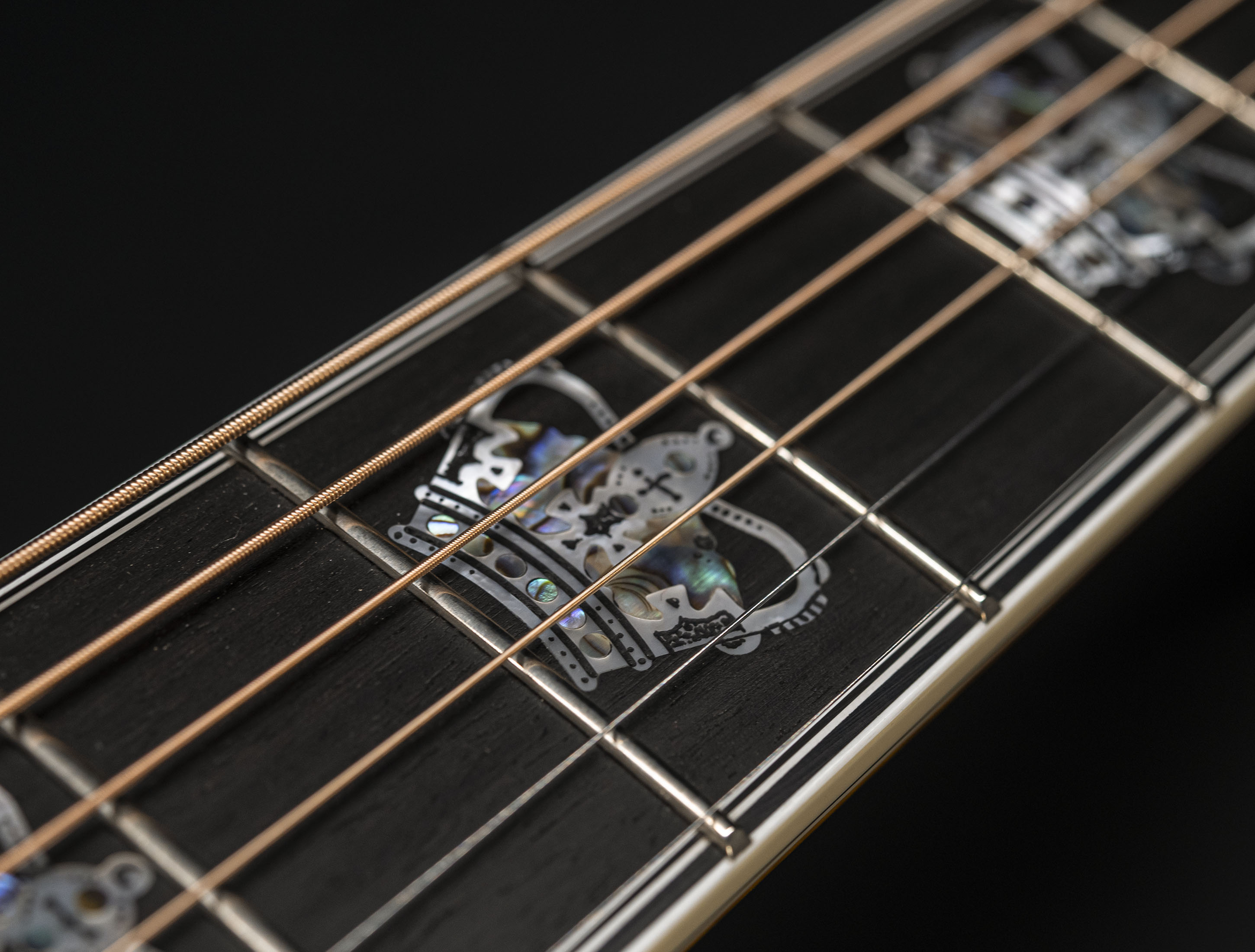 a142782_Gibson-SJ-200-Monarch-Mastershop-Rosewood-Triple-Sunburst a142782 gibson-sj-200-monarch-mastershop-rosewood-triple-sunburst