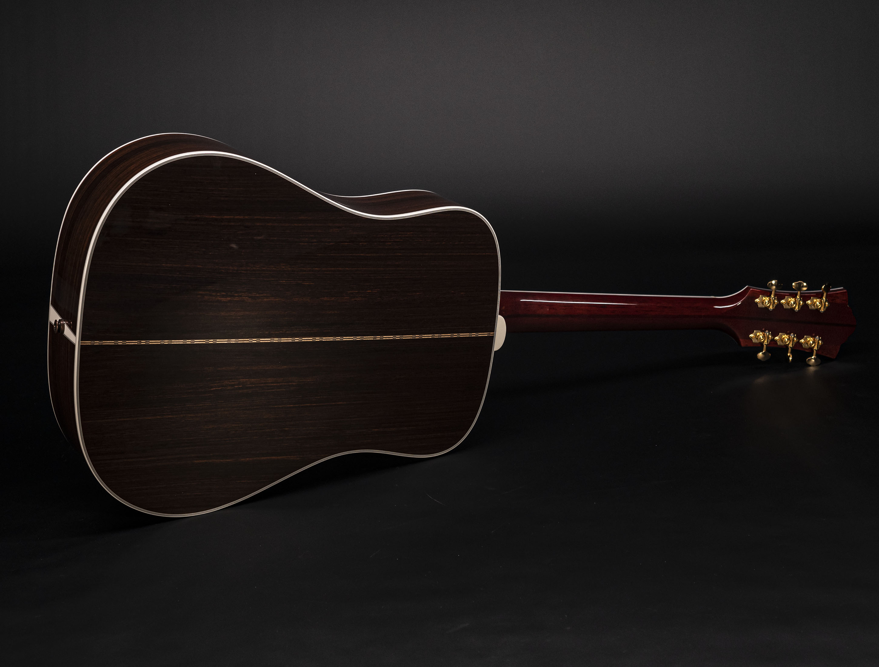 Galerie anzeigen (23 Bilder) a10-5615 Guild-D-55E-ATB-Antique-Sunburst-L-R-Baggs-USA