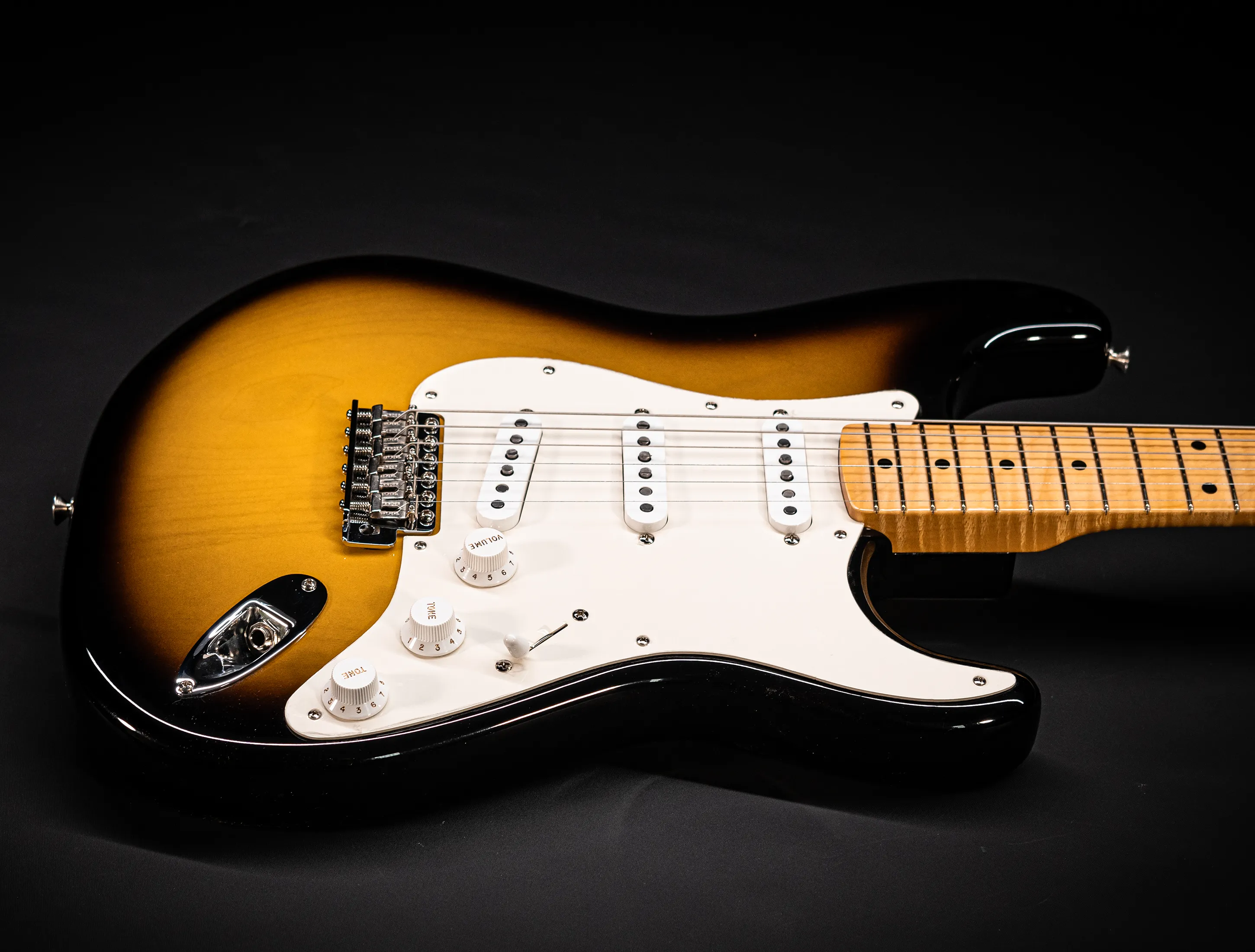 a164331 Fender MBD Limited 1957 Stratocaster Timeless NOS flame Neck - Sunburst